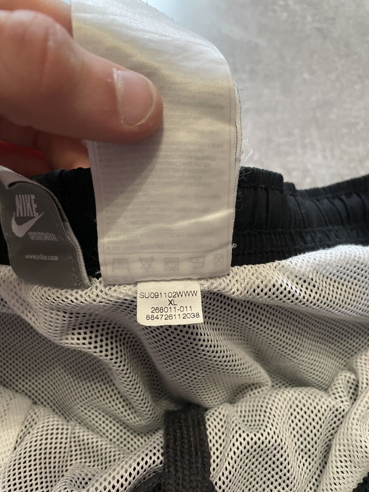 Nike × Vintage Vintage Nike Black Shorts Y2K Size XL Size US 36 / EU 52 - 10 Thumbnail