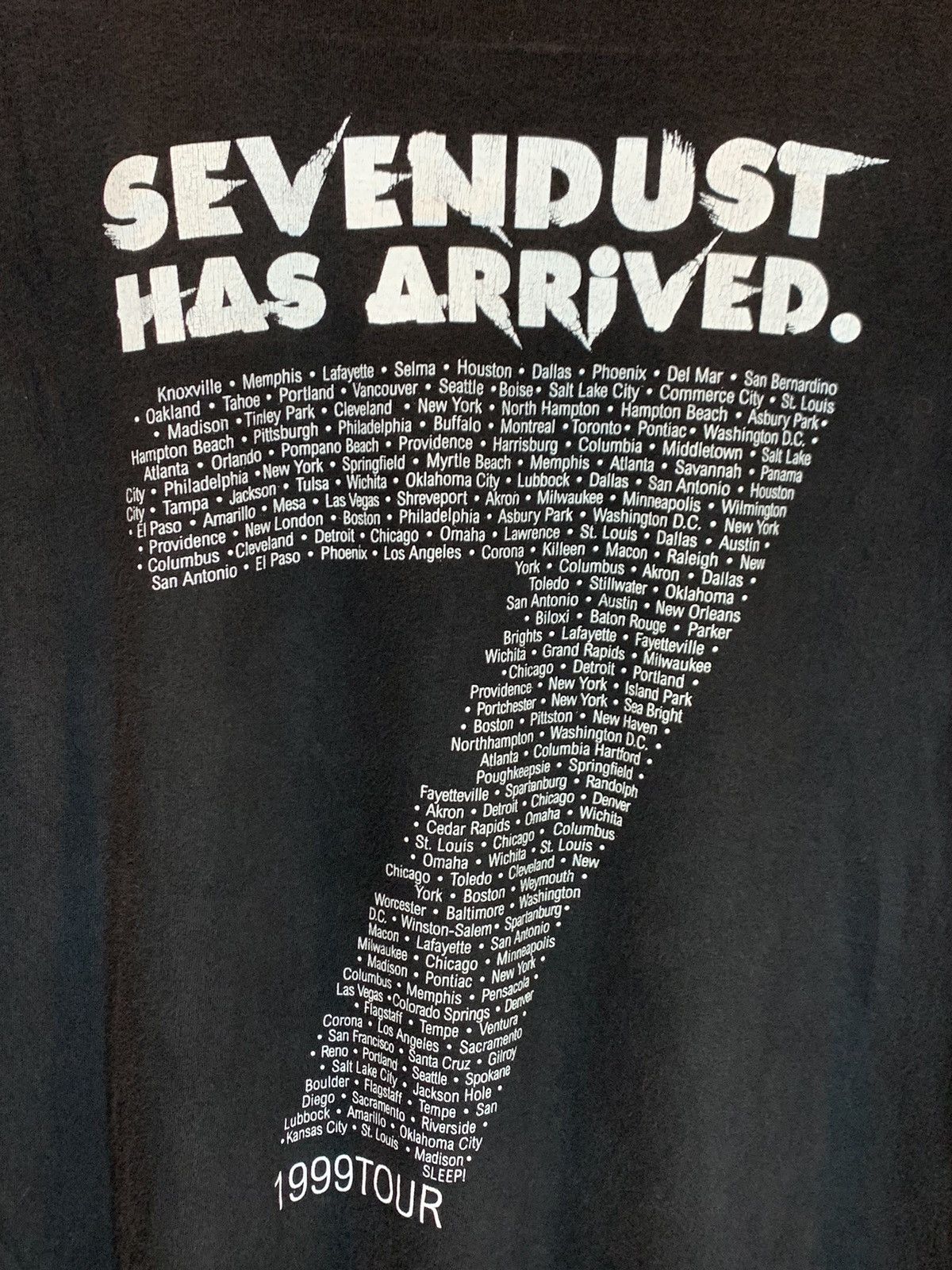 Band Tees × Giant × Vintage *RARE* Vintage Sevendust 1999 Tour Band Art Giant T-Shirt Size US L / EU 52-54 / 3 - 4 Thumbnail