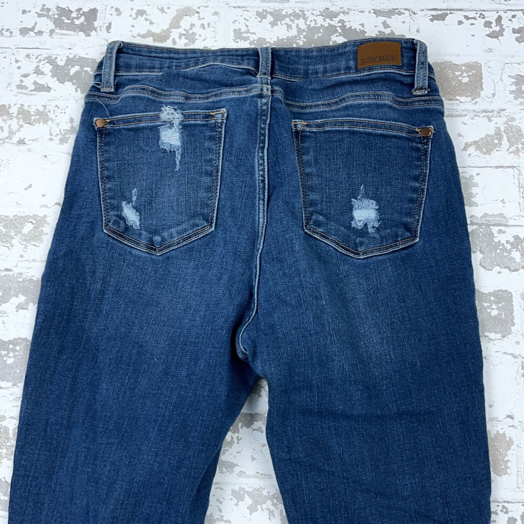 Vintage Judy Blue Jeans Women 29 Skinny Distressed Holes Med Wash Stretch Jeans Blue 5-Pocket Design Mens? Size 29" - 5 Thumbnail