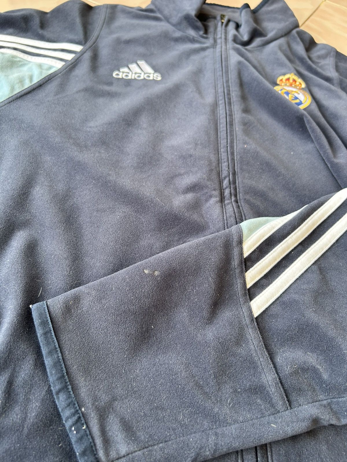 Adidas Vintage Adidas Real Madrid FC Velour Track Top 03/04 Season Size US XL / EU 56 / 4 - 8 Thumbnail