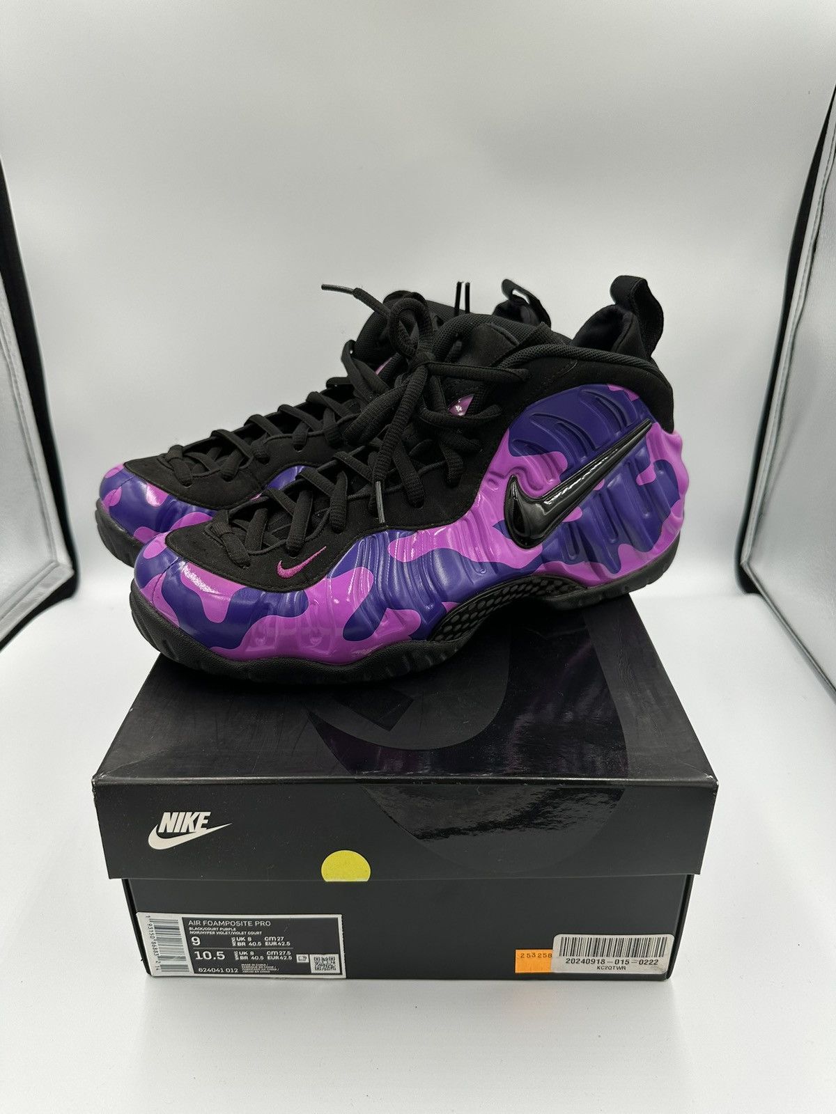 Nike Nike Foamposite Size US 9 / EU 42 - 1 Thumbnail
