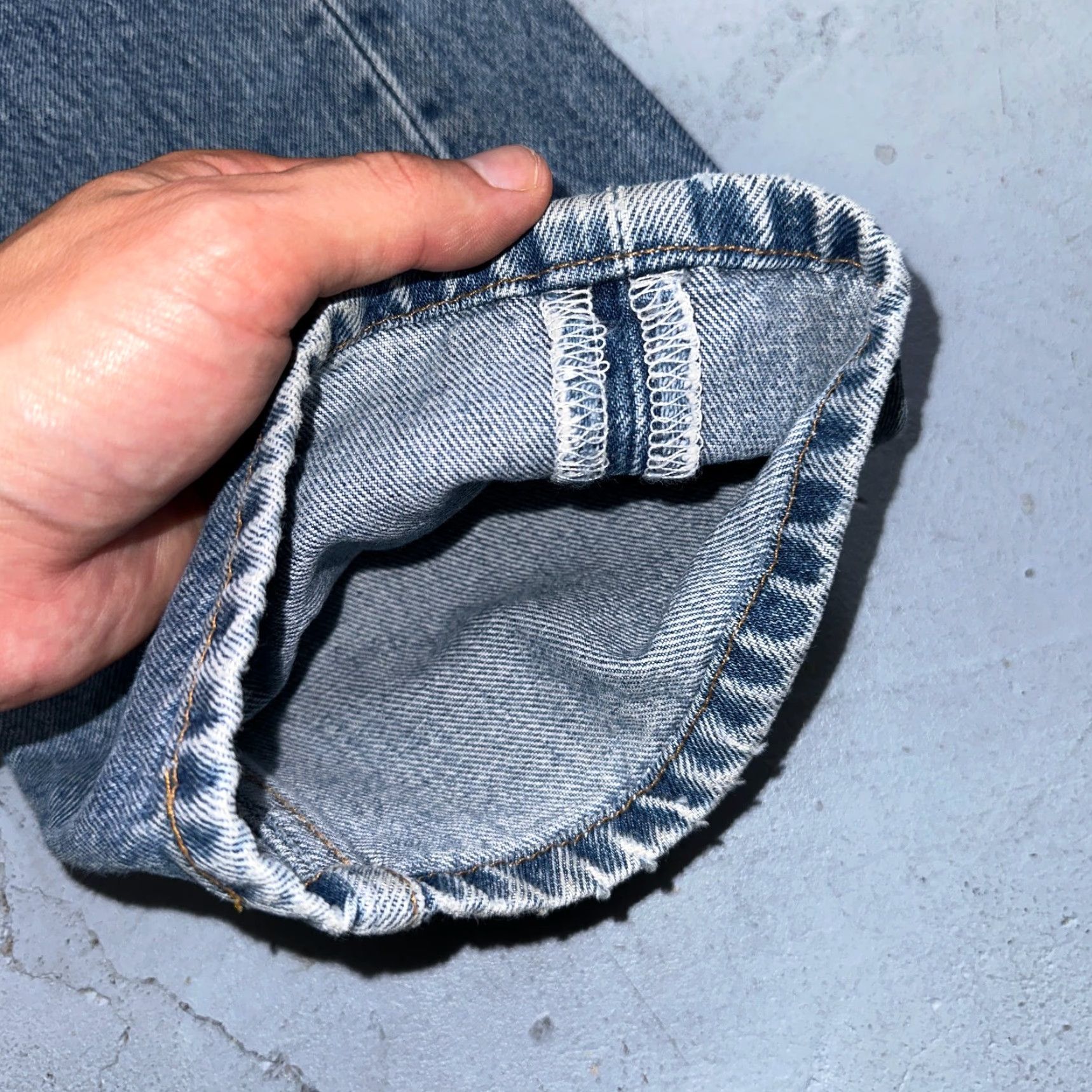 Levi's VINTAGE Levi's 501 Jeans Straight 90s USA Blue Light Wash 33x30 Mens Regular Size 501 Series US-Origin Adult Mens Jeans Size US 33 - 4 Thumbnail