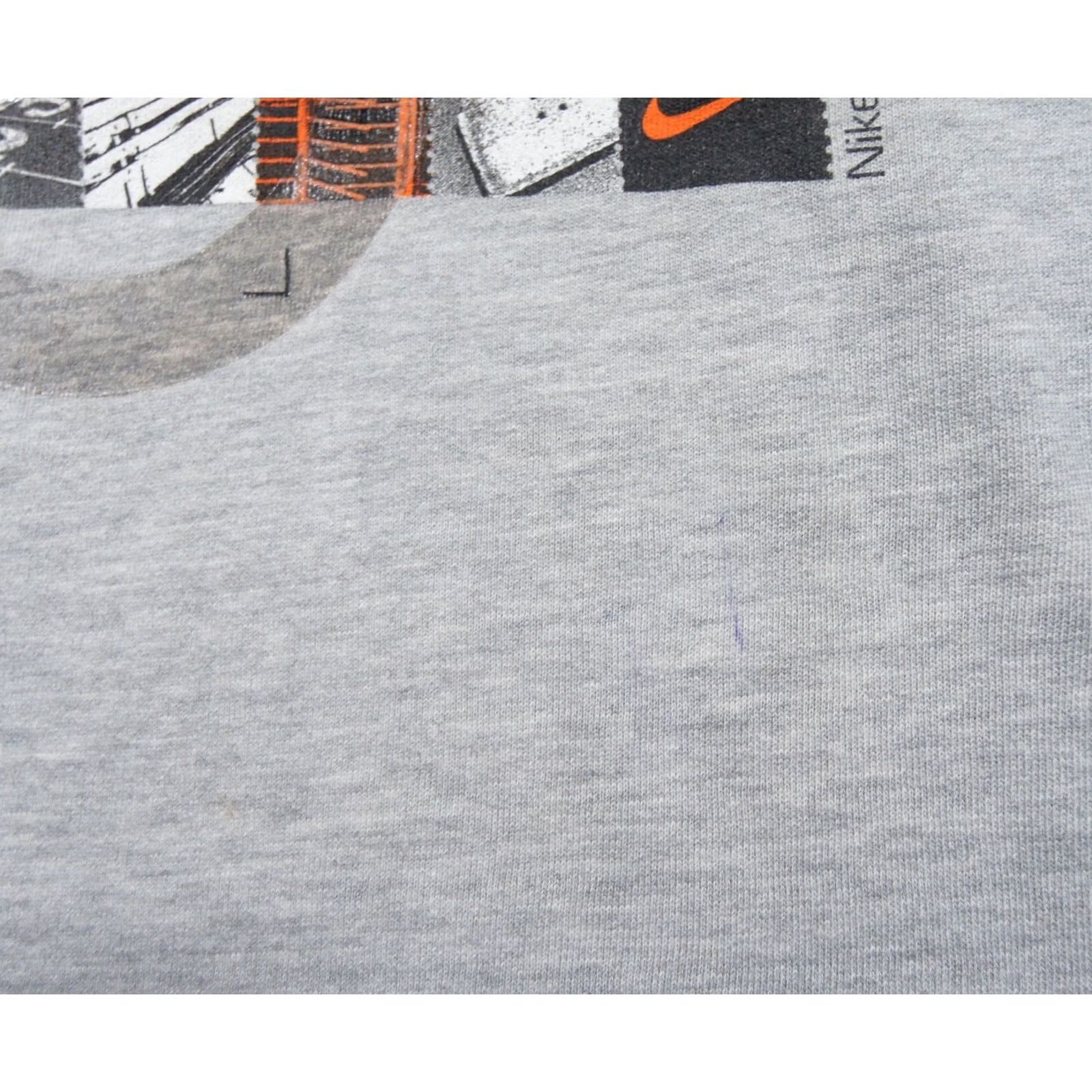 Nike Nike Sweatshirt Mens Large Gray Crewneck Pullover Y2K Vintage Swoosh Sweatshirt Size US L / EU 52-54 / 3 - 5 Thumbnail