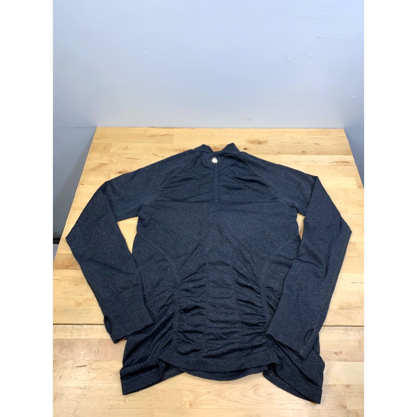 Athleta Athleta Sweatshirt Pullover 1/4 Zip Womens M Black Activewear Fitted Sweatshirt 1/4 Zip Black Athletic Urban Classic 12180 Size M / US 6-8 / IT 42-44 - 6 Thumbnail