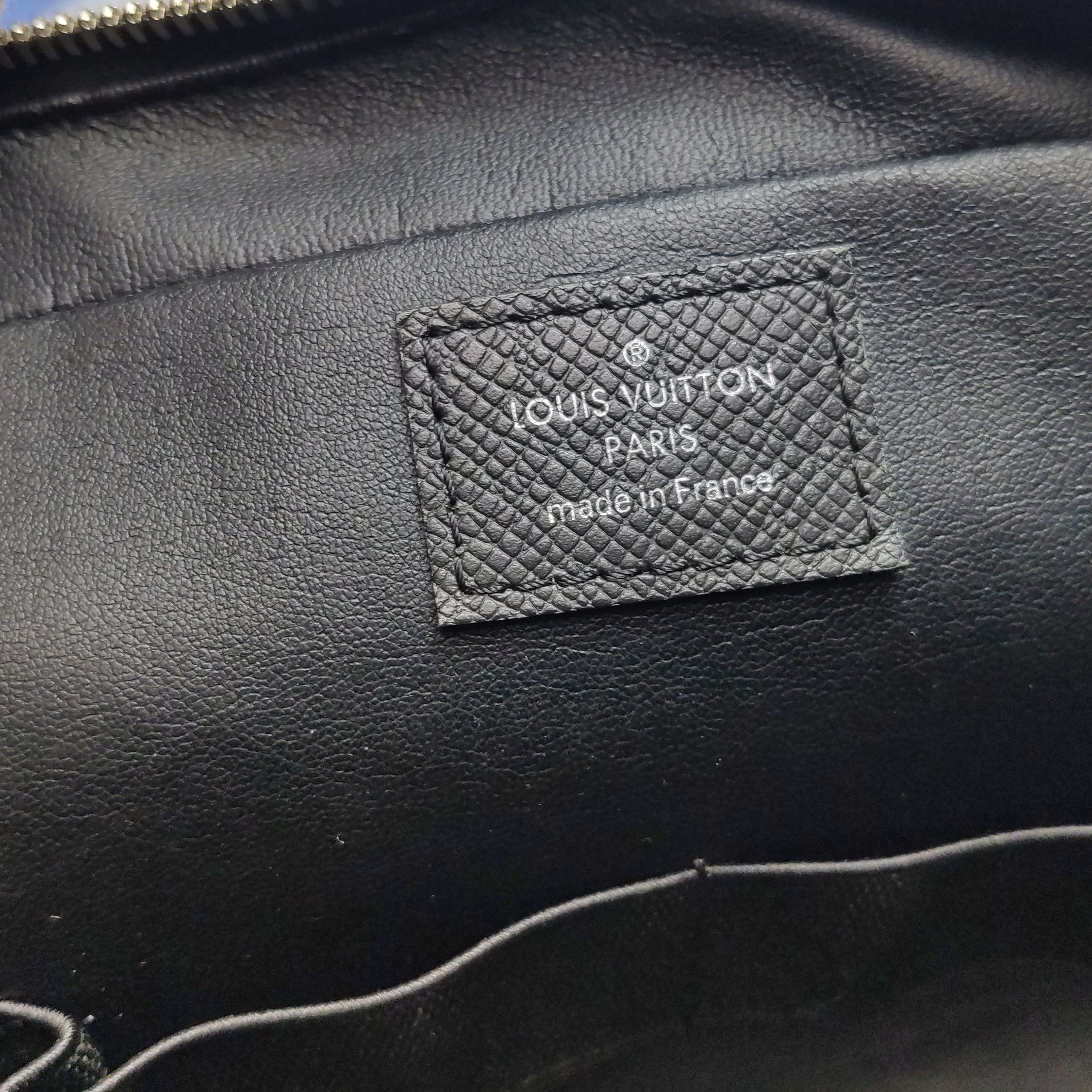 Louis Vuitton Louis Vuitton (LV) Cowhide Solid Zipper Clutch -y2506 Size ONE SIZE - 5 Thumbnail