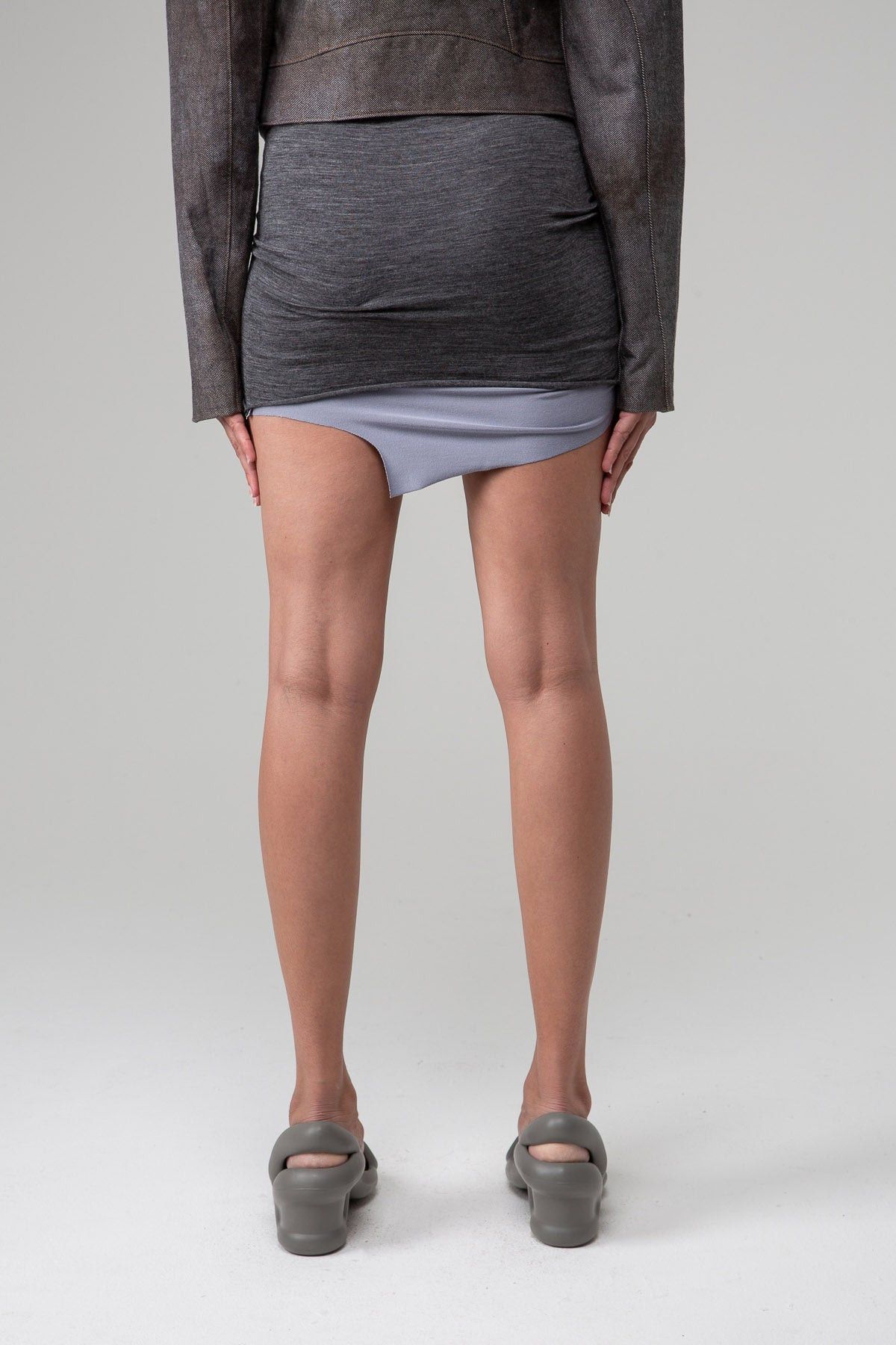 Mainline:RUS/Fr.CA/DE $390 Mainline:RUS/FR.CA/DE Gabs Mini Skirt Size 27" / US 4 / IT 40 - 3 Thumbnail
