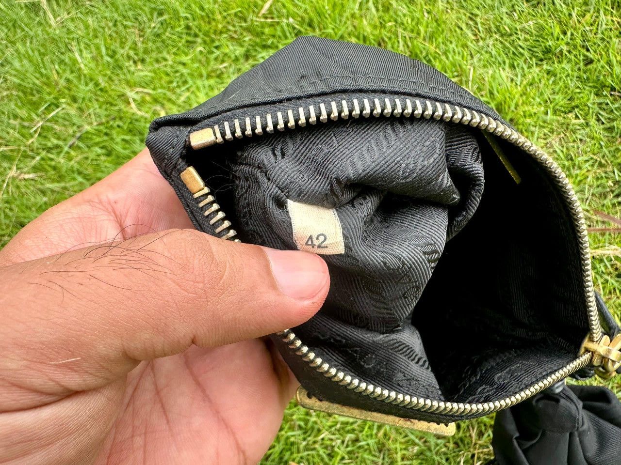 Prada Authentic Prada Tessuto Nylon Small Pouch Size ONE SIZE - 7 Thumbnail