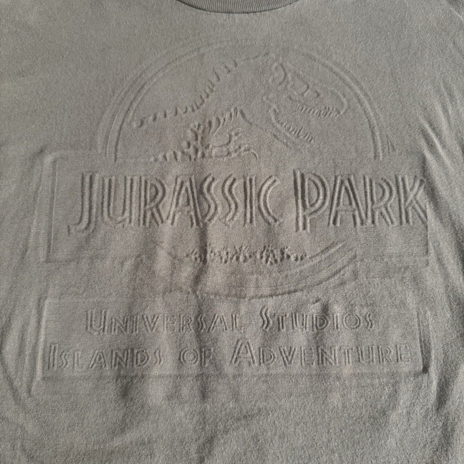 Universal Studios Vintage Universal Studios Jurrasic Park Embossed T-shirt M Size US M / EU 48-50 / 2 - 2 Thumbnail
