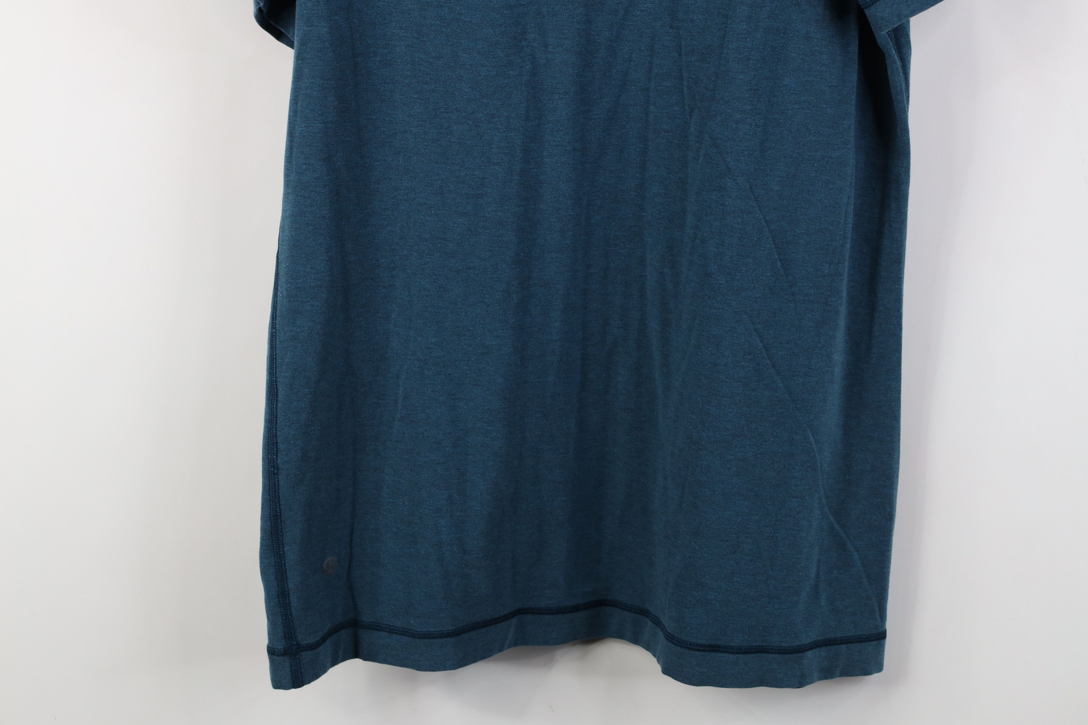 Lululemon Luluelemon Architecture Building Short Sleeve T-Shirt Blue Size US L / EU 52-54 / 3 - 12 Thumbnail