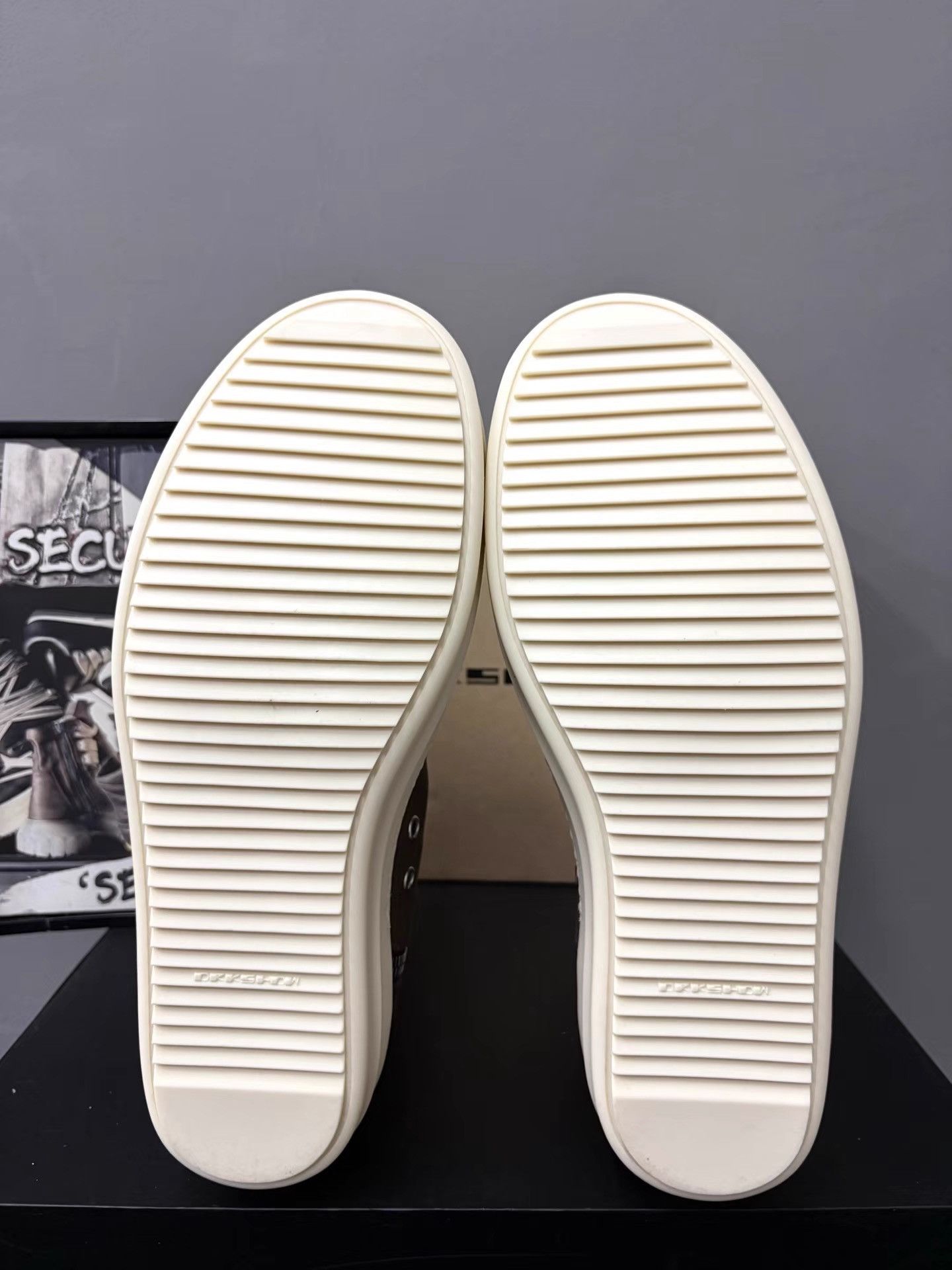 Rick Owens Rick Owens DRKSHDW High-Top Big Converse Sneakers K34 Size US 7 / EU 40 - 8 Thumbnail