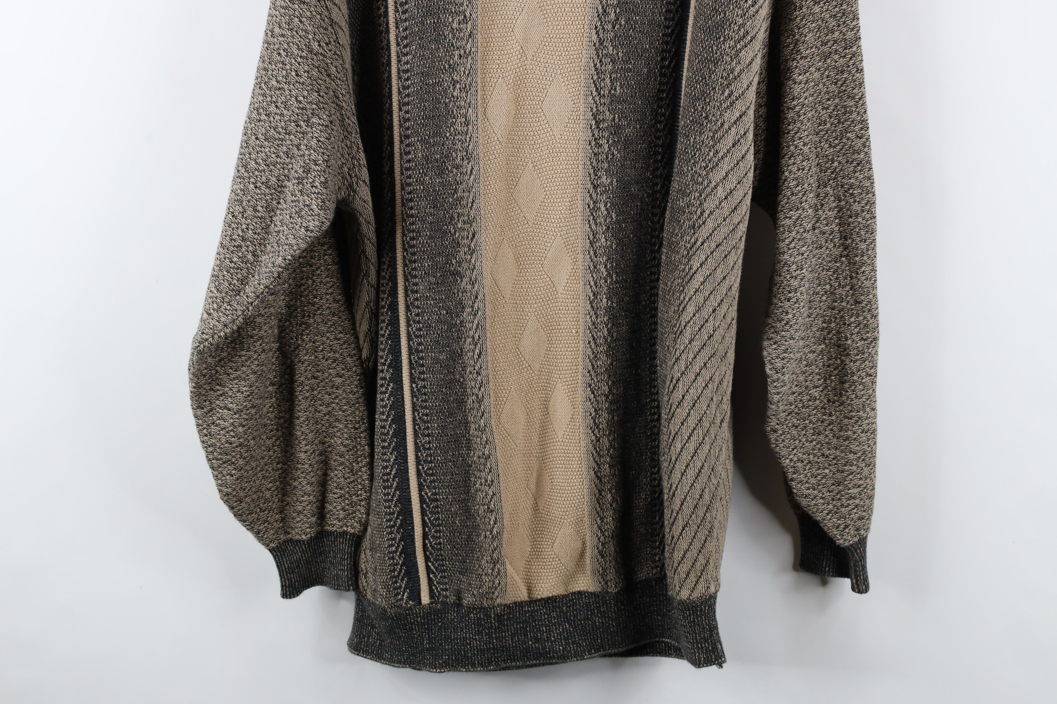Vintage Vintage 90s Coogi Style Diamond Textures Knit Sweater Size US L / EU 52-54 / 3 - 9 Thumbnail