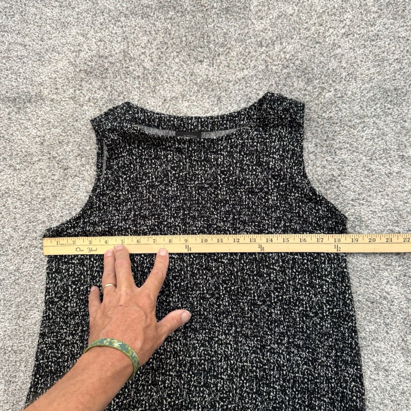 J. Jill J. Jill Wearever Collection Sleeveless Top M Black Marled Knit Crew Neck Office Casual Classic Stretch Lightweight Easy Care Size M / US 6-8 / IT 42-44 - 3 Thumbnail