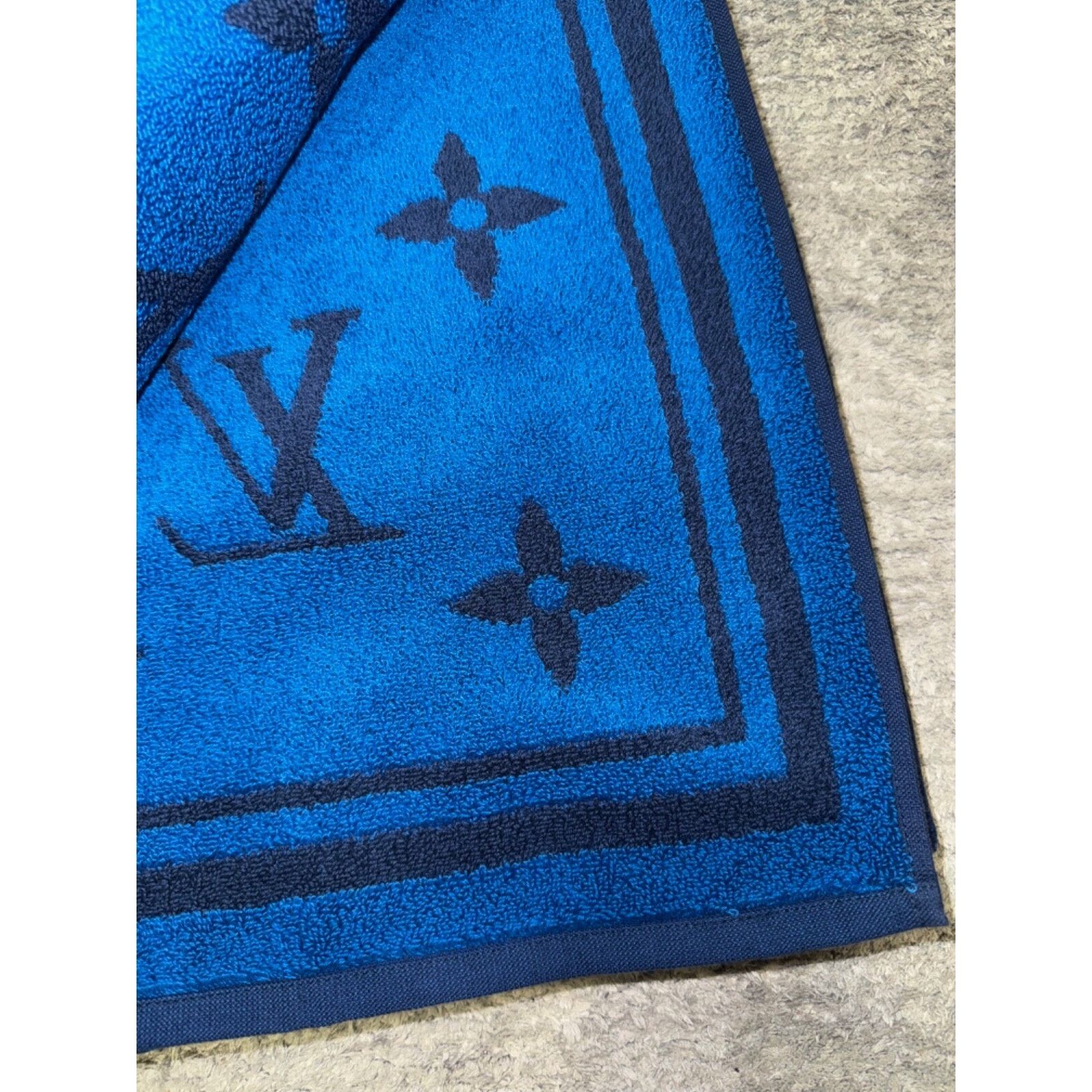 Louis Vuitton Louis Vuitton Serviette Bain Cobalt Bath Beach Towel Size ONE SIZE - 11 Thumbnail