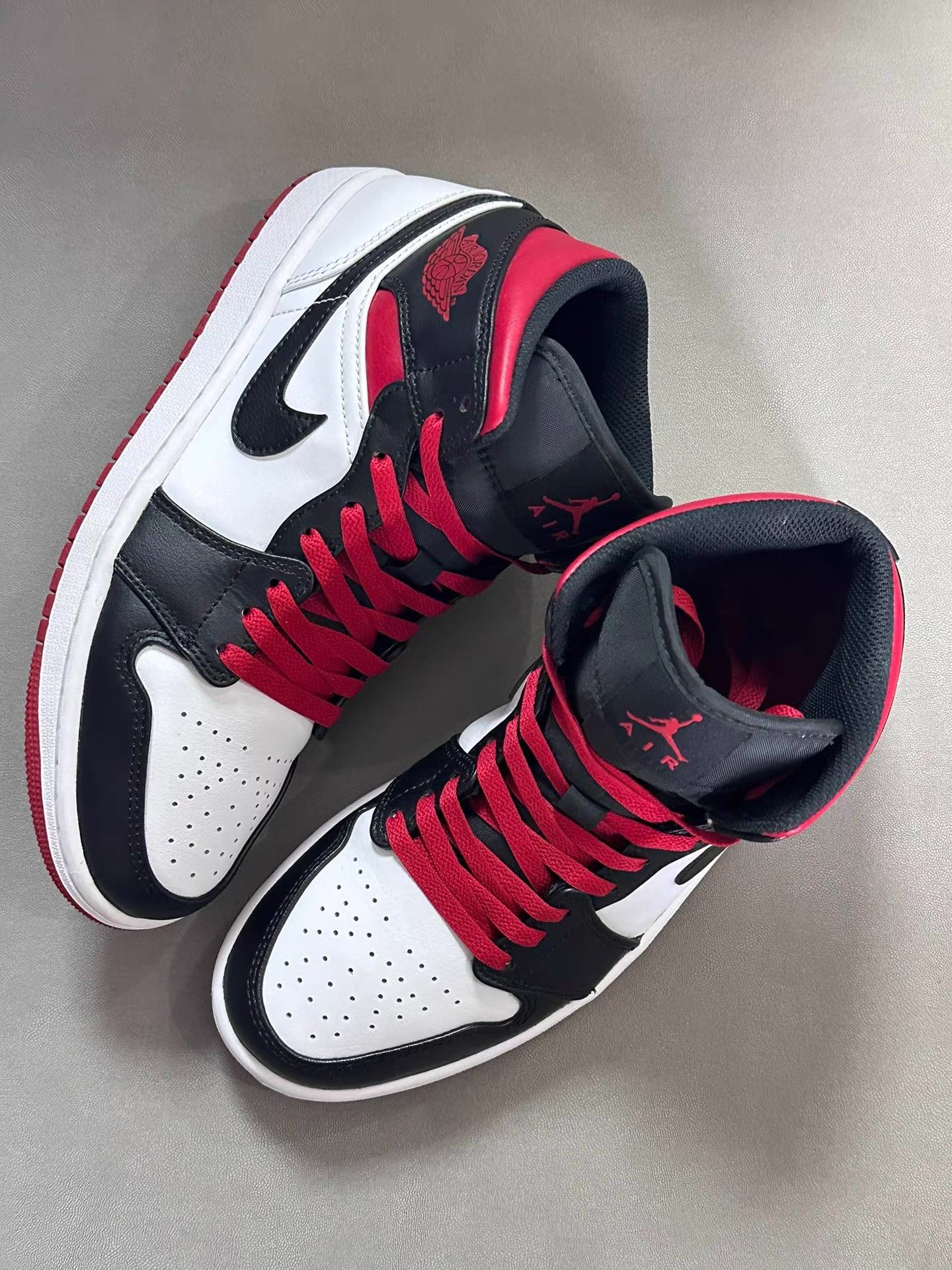 Nike AJ1 Mid Black White Red Ｑ20 Size US 8 / EU 41 - 2 Thumbnail