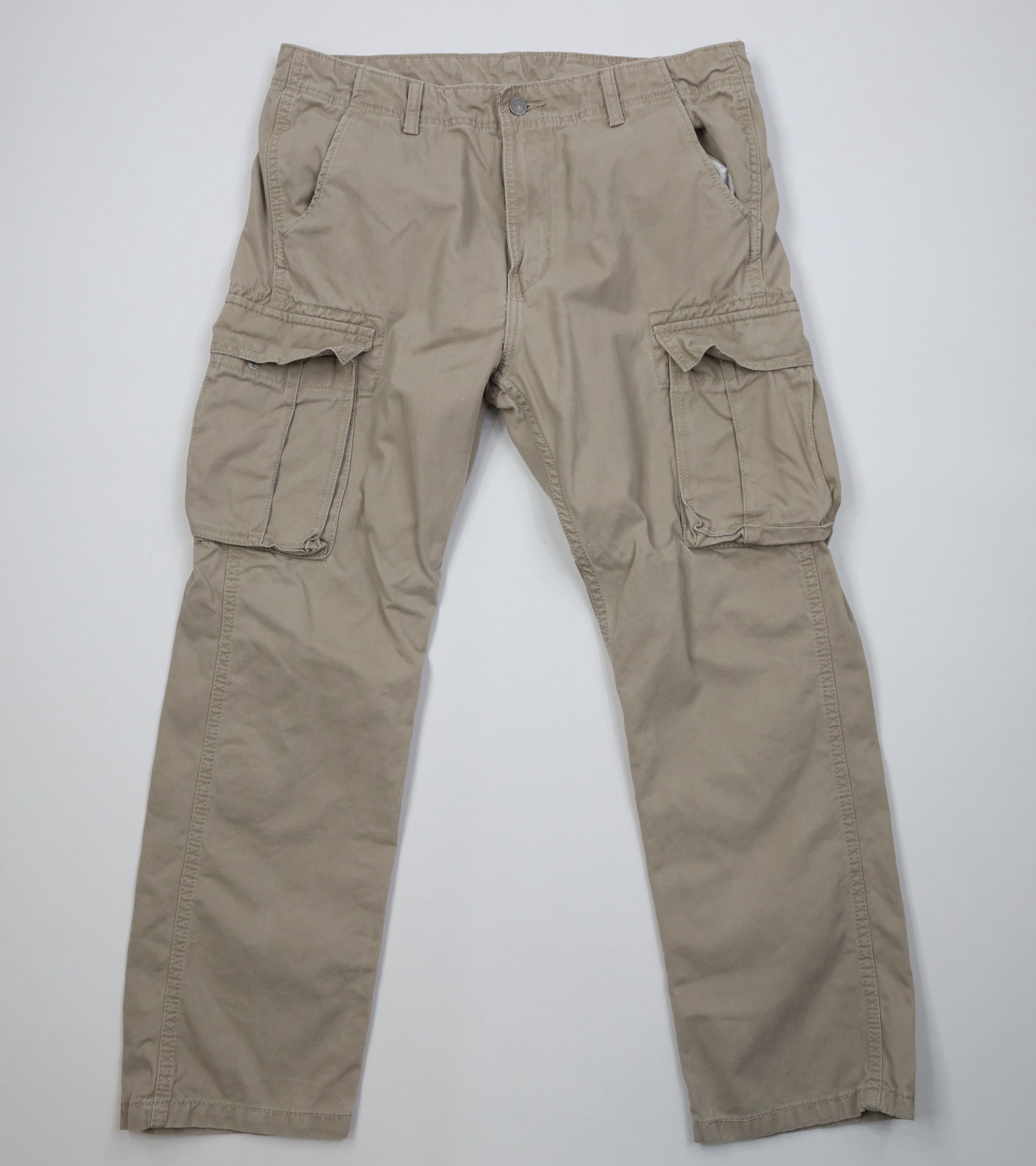 Levi's Vintage Y2K Levis Loose Wide Leg Cargo Pants Beige Cotton Size US 34 / EU 50 - 1 Thumbnail