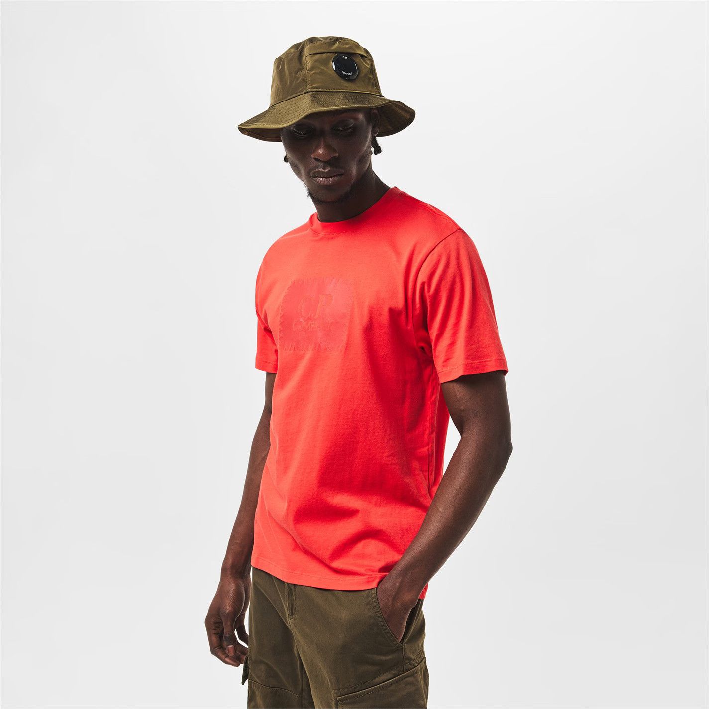 C.P. Company o1g2r1mq0426 Block Logo Regular Fit T-Shirt in Red Size US XS / EU 42 / 0 - 2 Thumbnail