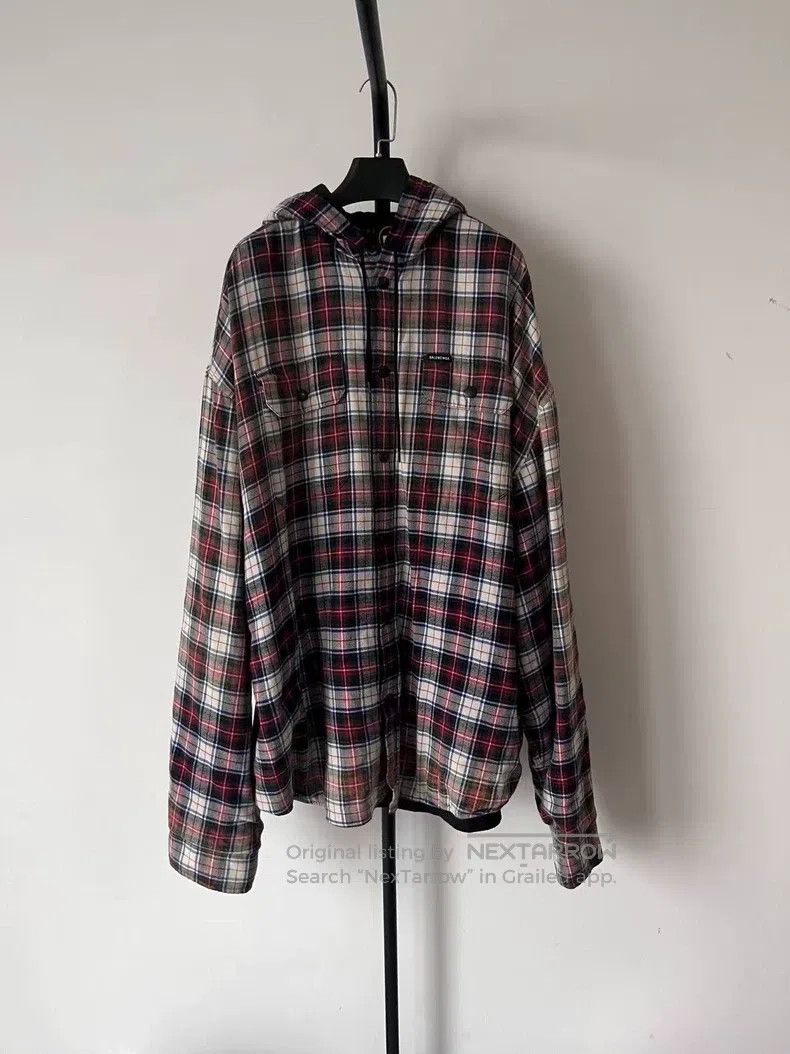 Balenciaga Balenciaga Plaid Detail Single Breasted Long Sleeve Shirt Size US M / EU 48-50 / 2 - 1 Thumbnail