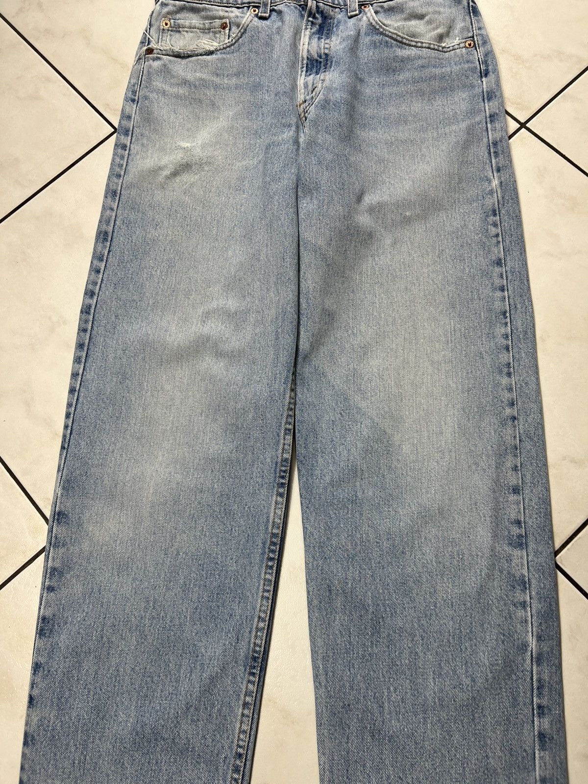 Levi's Vintage 90s Levi’s 550 light blue washed distressed jeans Size US 33 - 4 Thumbnail
