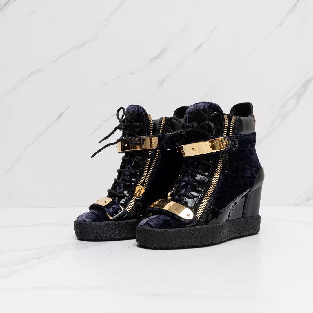 Giuseppe Zanotti Giuseppe Zanotti Women's Velvet Ankle Boots Size US 6 / IT 36 - 1 Thumbnail
