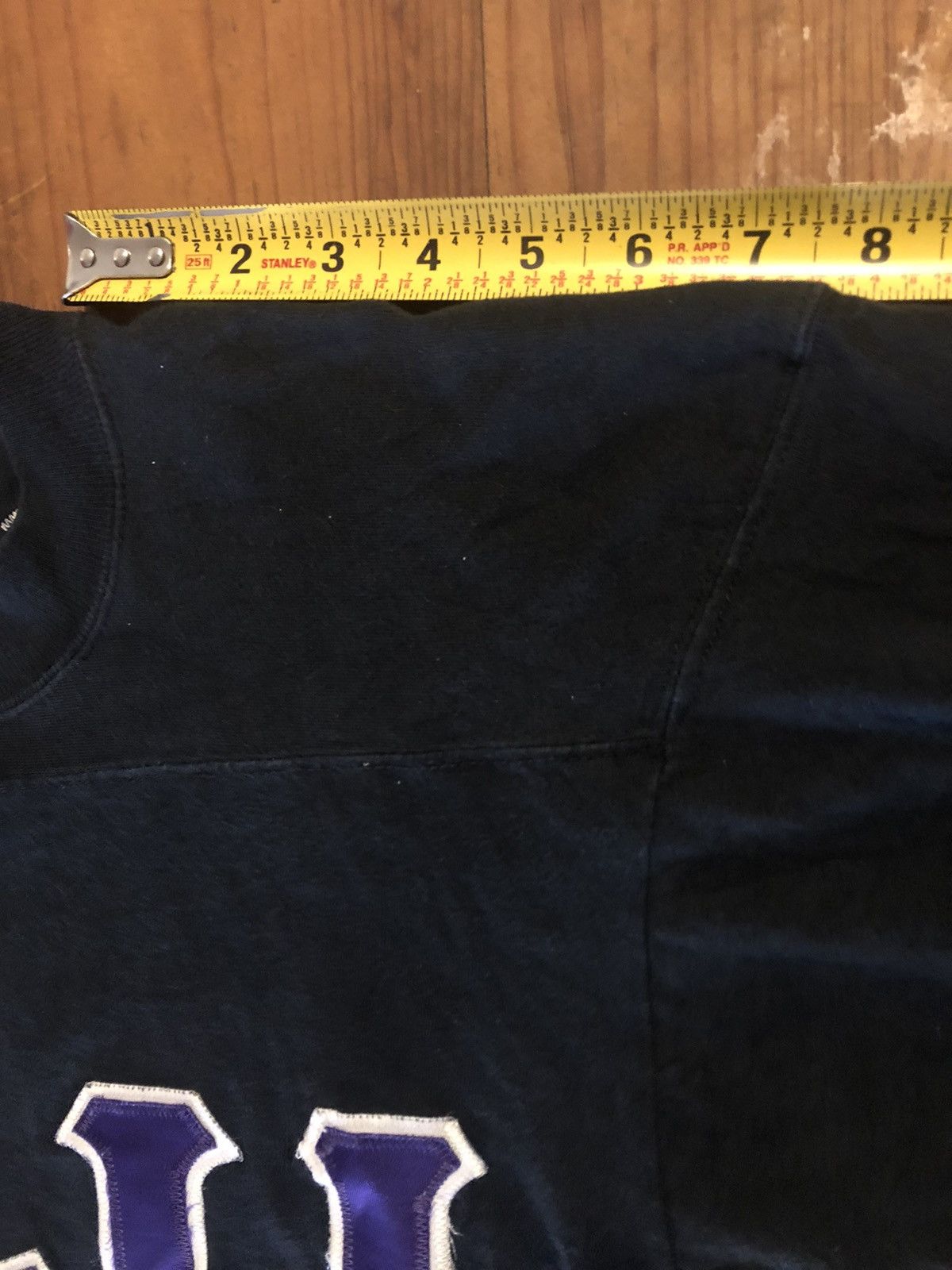 Vintage Vintage 90s Fiji Fraternity T Shirt S/M Size US M / EU 48-50 / 2 - 11 Thumbnail
