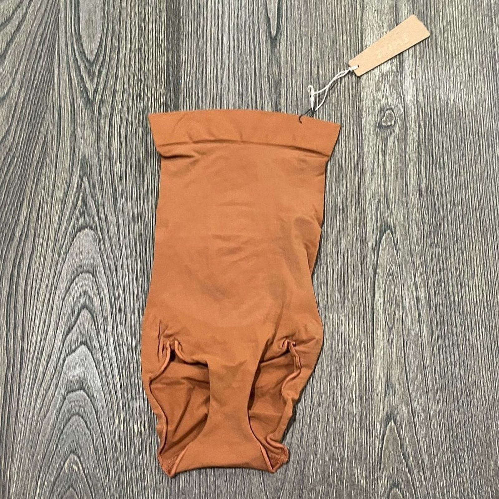 SKIMS NWT Skims Shapewear Everyday Sculpt High Waisted Brief XXS Size ONE SIZE - 1 Thumbnail