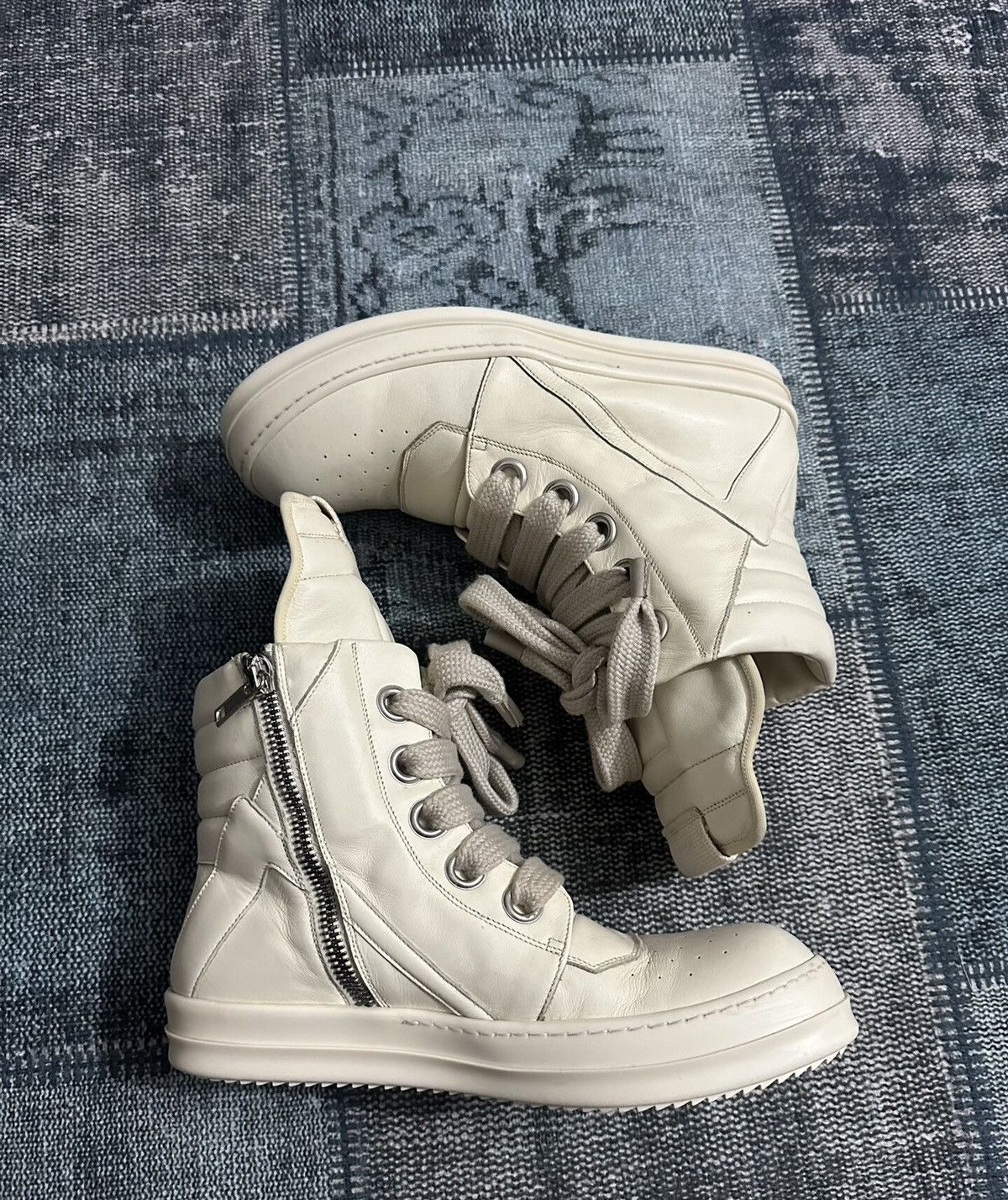 Rick Owens Rick Owens mainline, thick laces, inverted triangle Size US 10 / EU 43 - 2 Thumbnail