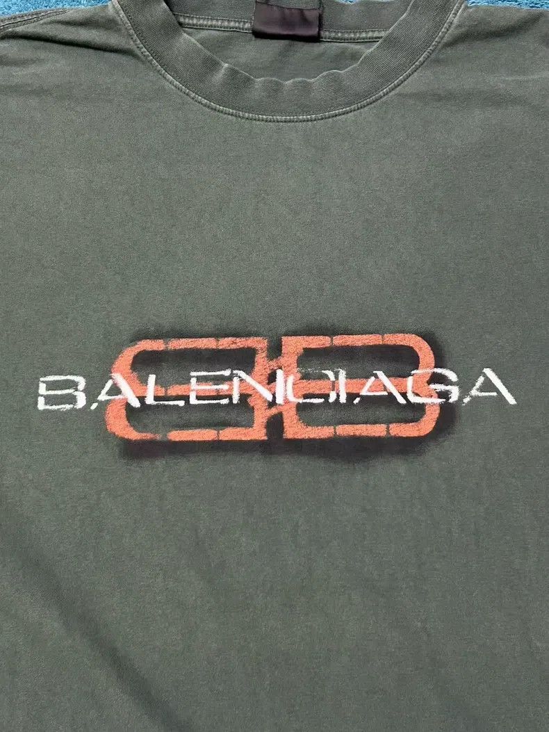 Balenciaga Balenciaga Letter Printed Short Sleeve - Green Size US L / EU 52-54 / 3 - 3 Thumbnail