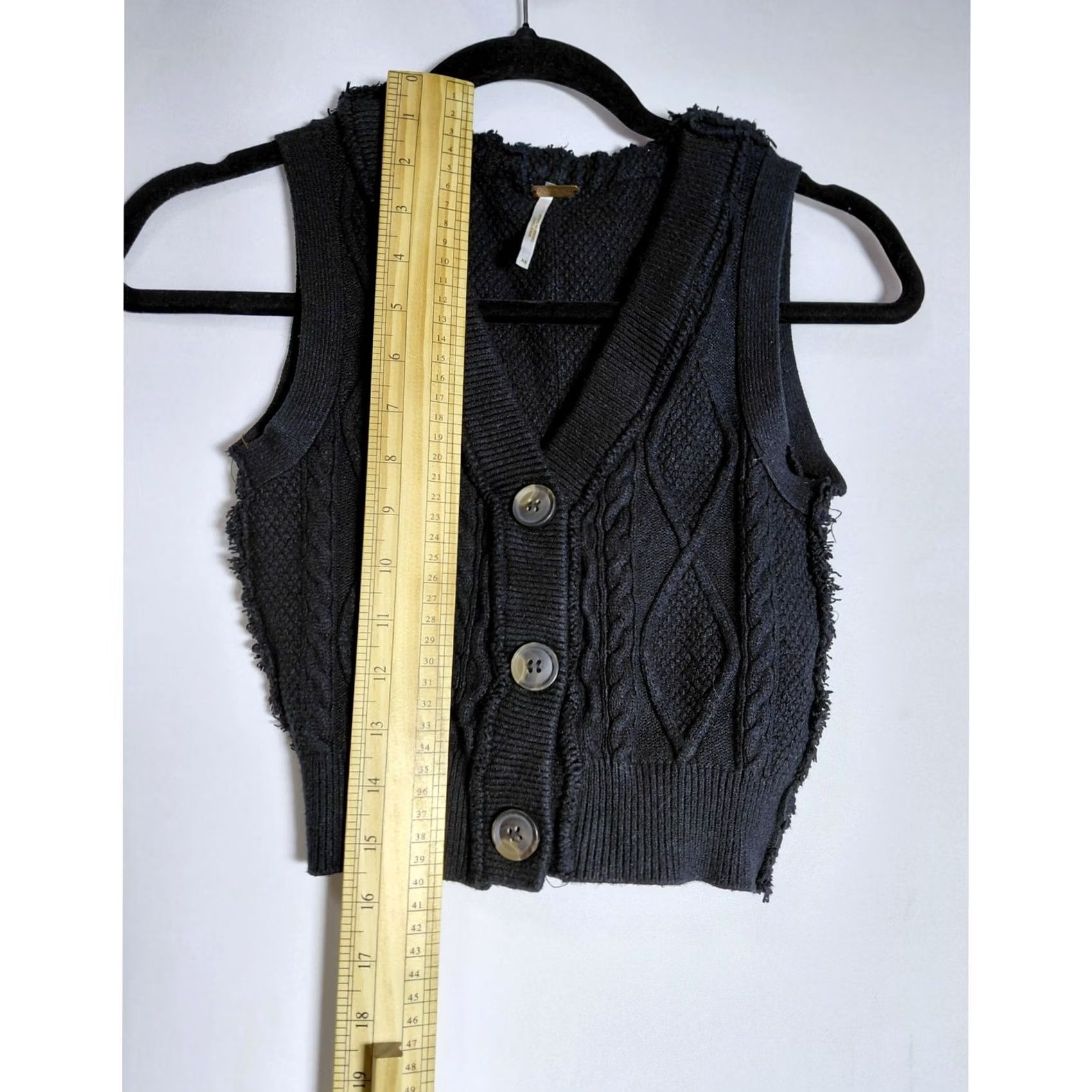 Brunello Cucinelli Brunello Cucinelli Wool Knit Vest Gray Solid Women XS V-Neck Button Knit 100% Wool Size XS / US 0-2 / IT 36-38 - 5 Thumbnail