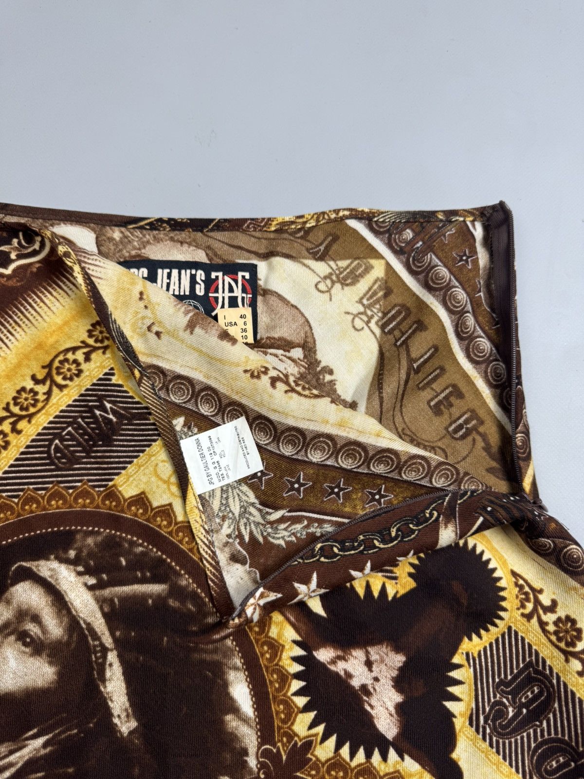 Jean Paul Gaultier Jean Paul Gaultier Vintage Mesh Indian Printed Skirt Size 40 Size 27" / US 4 / IT 40 - 2 Thumbnail