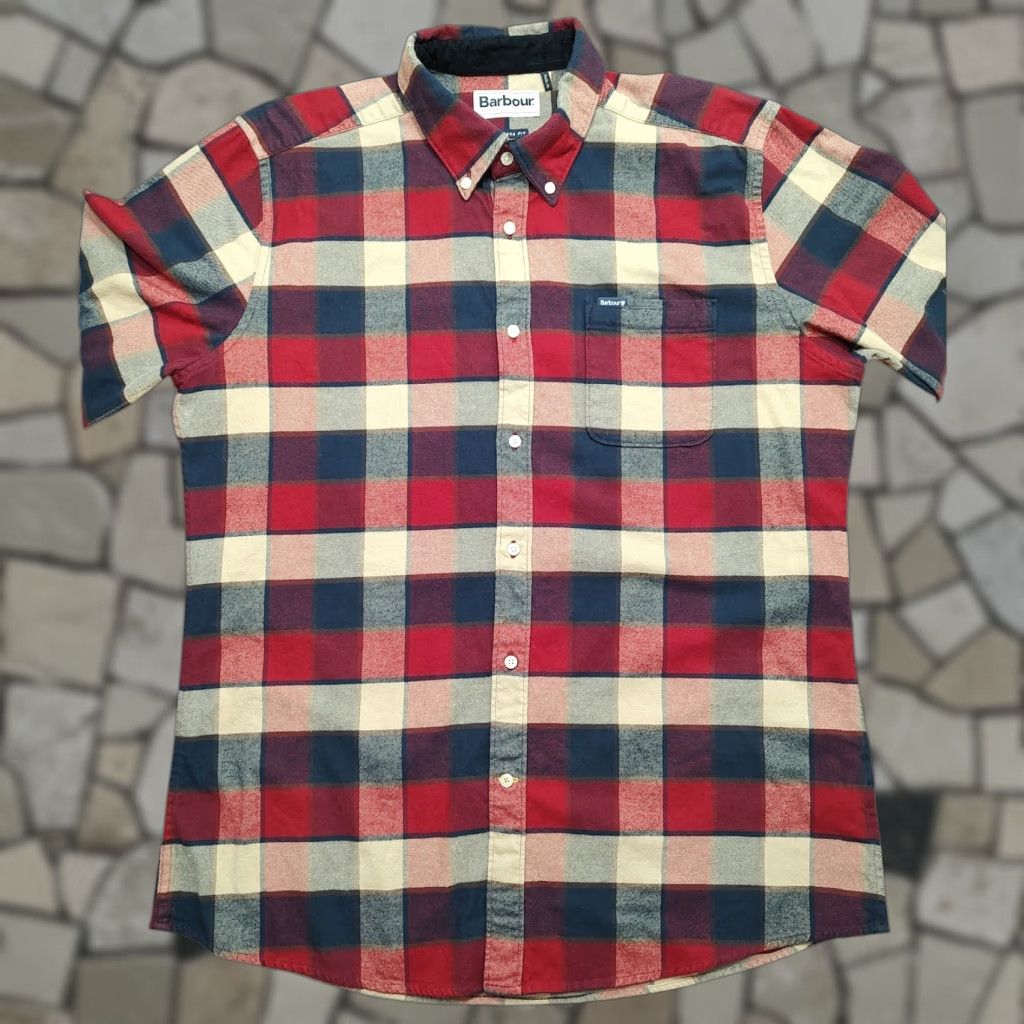 Barbour Barbour Shirt Tailored Fit Button-Down Barbour Tailored Fit Flannel Shirt Mens M Red Plaid Outdoor Size US M / EU 48-50 / 2 - 1 Thumbnail