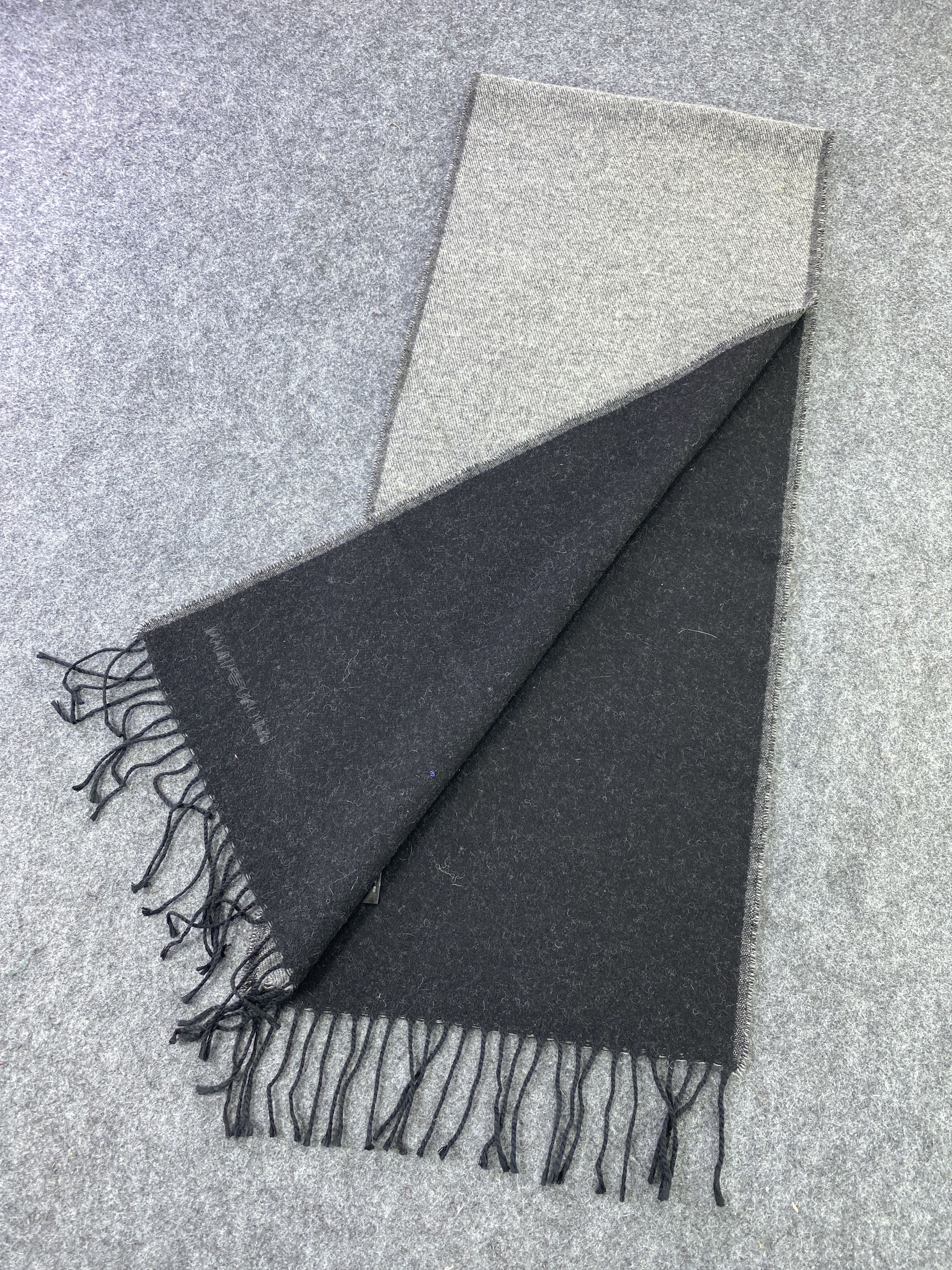 Emporio Armani Emporio Armani Scarf / Muffler / Neckwear -T405 Size ONE SIZE - 4 Thumbnail