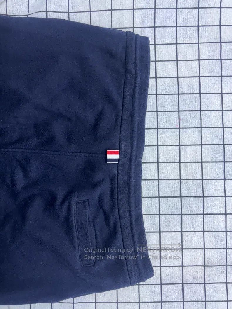 Thom Browne Thom Browne size 5 Classic preppy style four-stripe drawstr Size US 43 - 4 Thumbnail