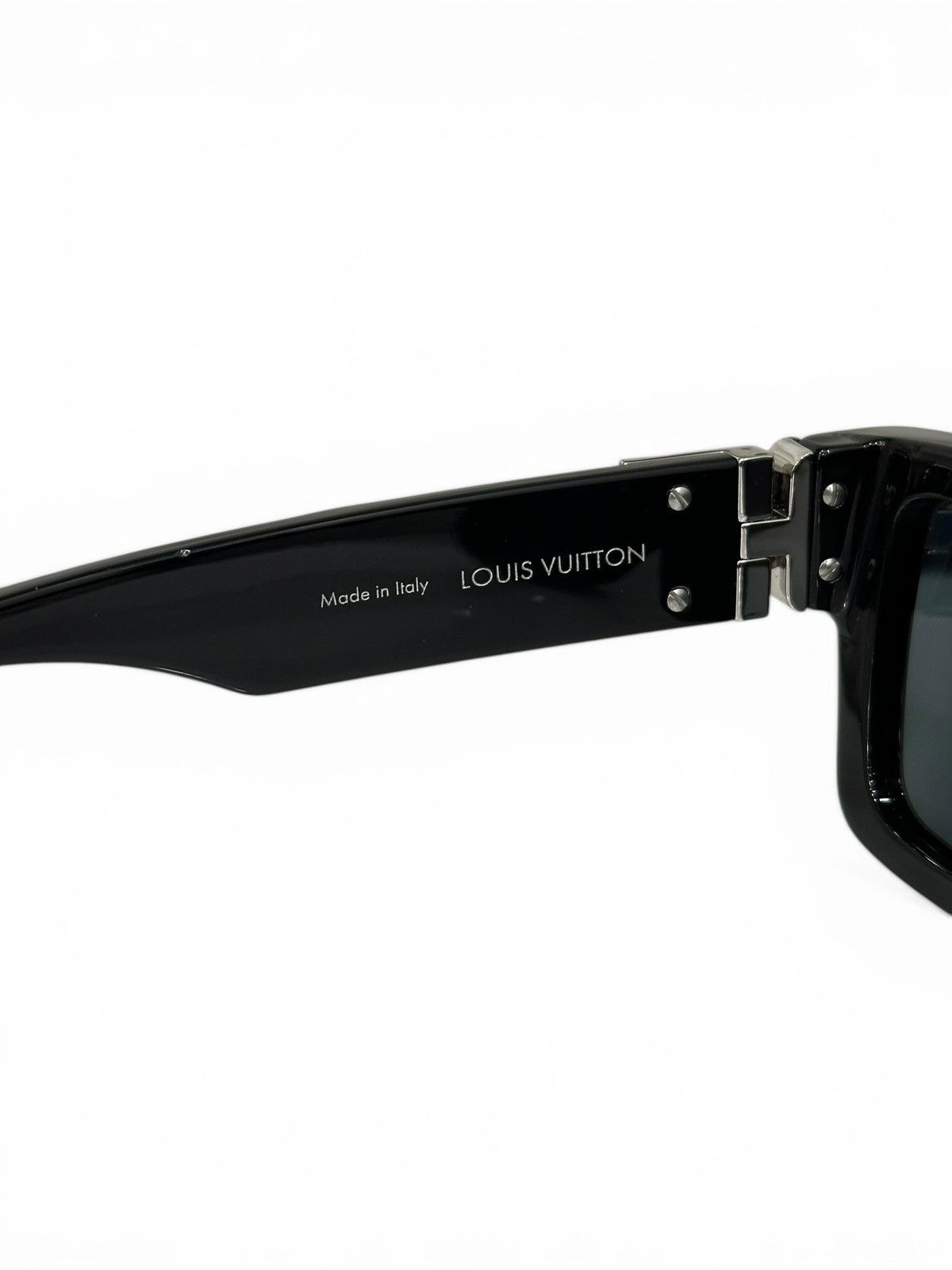 Louis Vuitton LV Match Sunglasses Size ONE SIZE - 8 Thumbnail