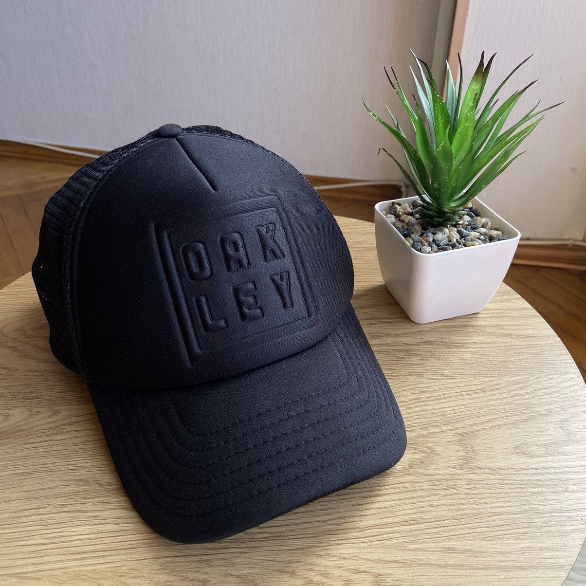 Oakley × Vintage 📌 Oakley Cap Hat Big Logo Gorpcore Y2K Size ONE SIZE - 1 Thumbnail