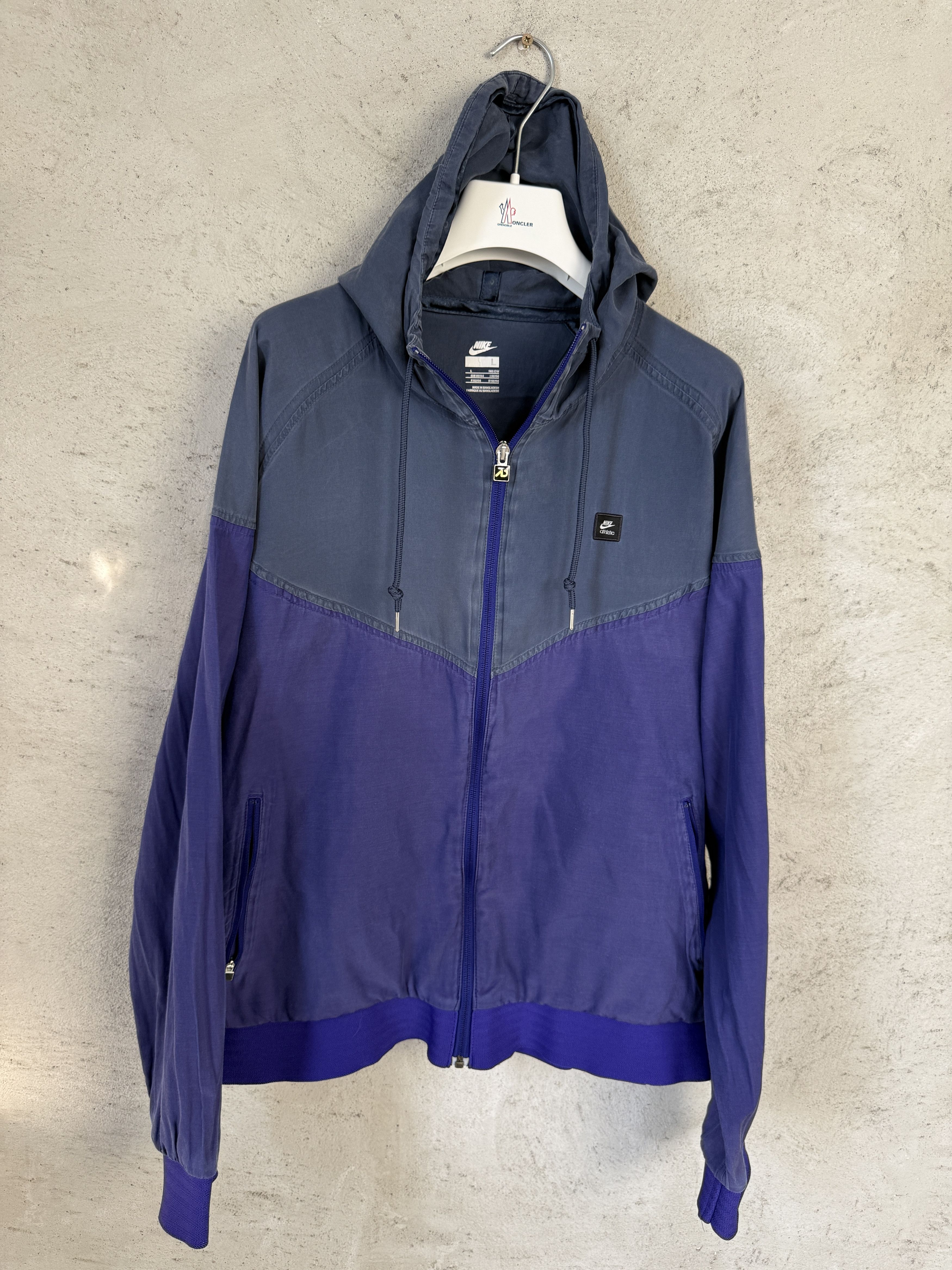 Nike Nike small logo light jacket casual sport skate rap hip hop Size US L / EU 52-54 / 3 - 1 Thumbnail