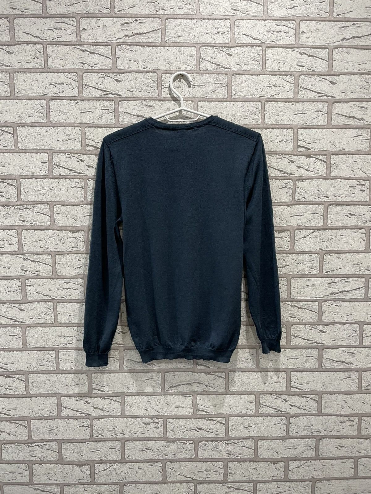Gucci × Vintage Gucci Vintage Wool knited Sweater Small logo Made in Italy Size S / US 4 / IT 40 - 14 Thumbnail