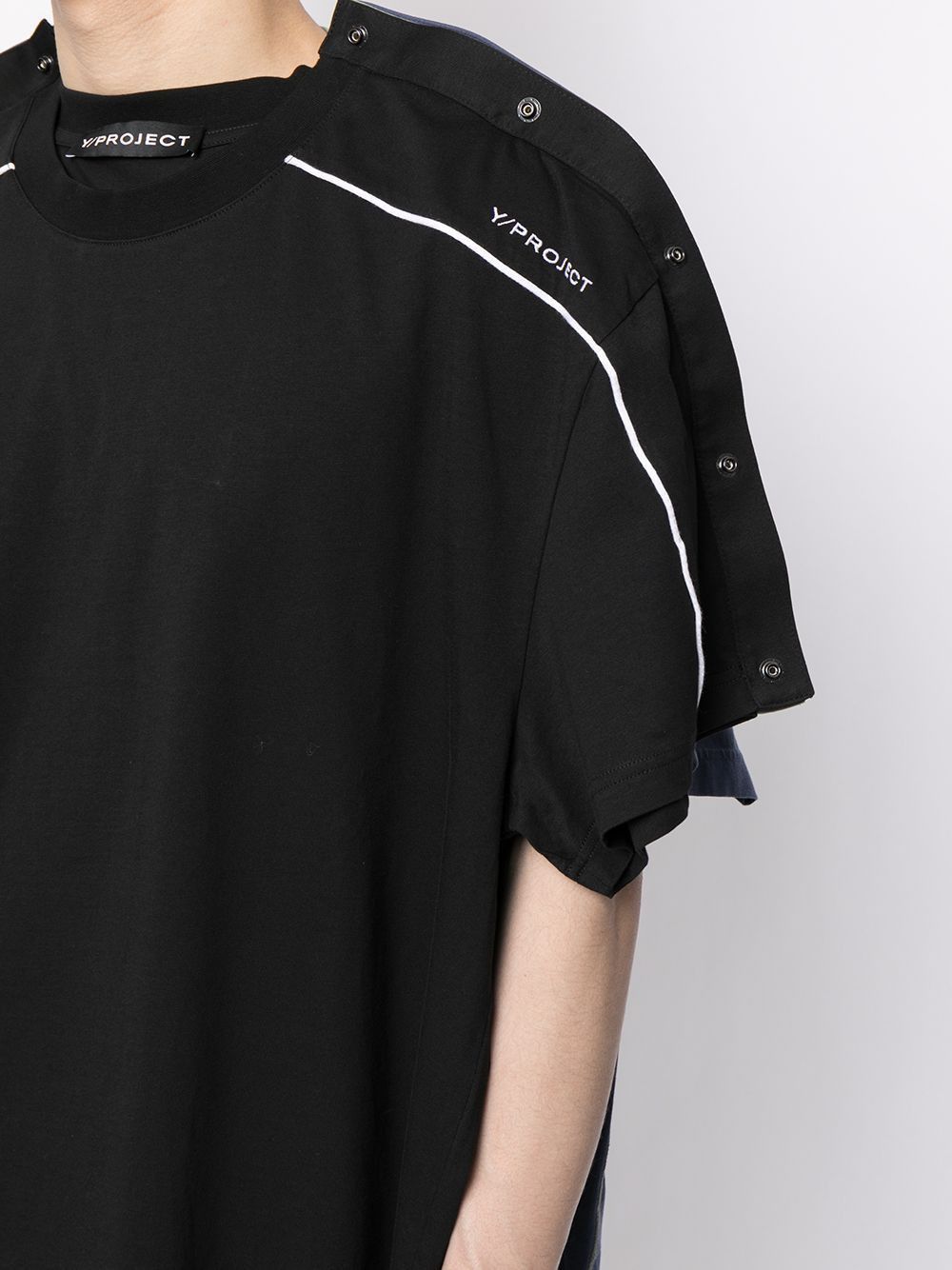 Y/Project Black Embroidered Logo Snap Button Detail Oversized T-Shirt Size US XXS / EU 40 - 2 Thumbnail