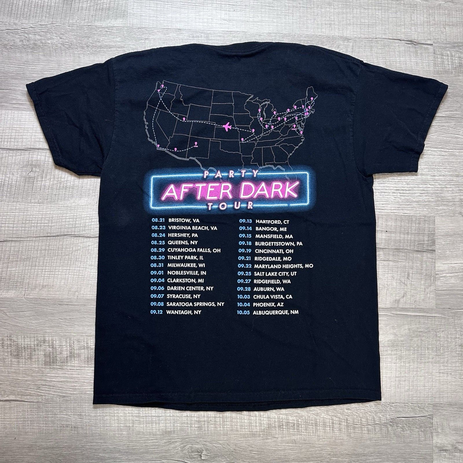 Other Pitbull Party After Dark Tour 2024 Concert Music Shirt Large Size US L / EU 52-54 / 3 - 9 Thumbnail