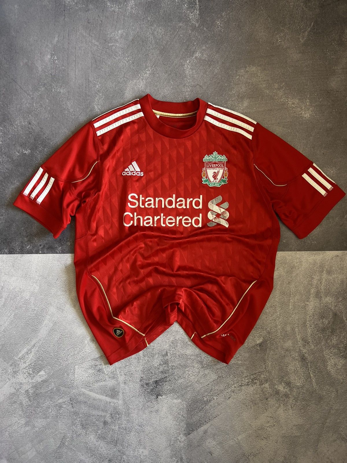 Adidas × Vintage Liverpool 2010-2011 Home Jersey Fernando Torres 9 Size US M / EU 48-50 / 2 - 2 Thumbnail