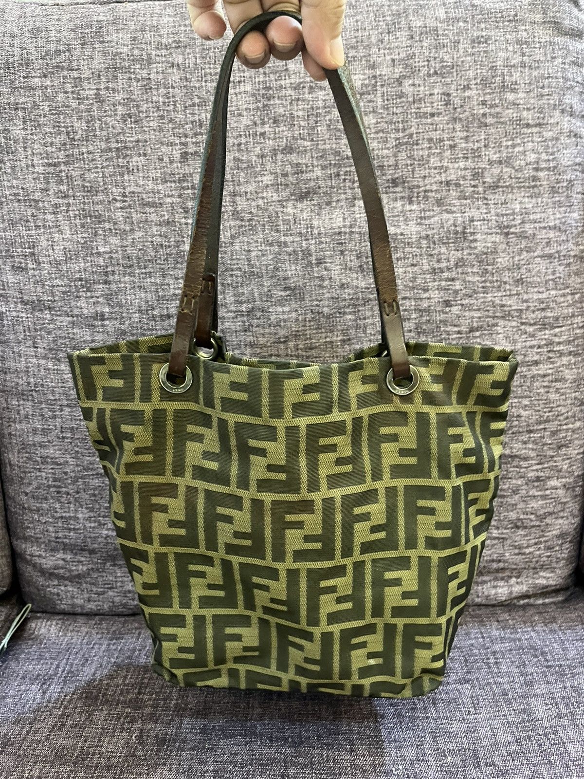 Fendi Authentic FENDI Zucca Tote Bag Size ONE SIZE - 4 Thumbnail