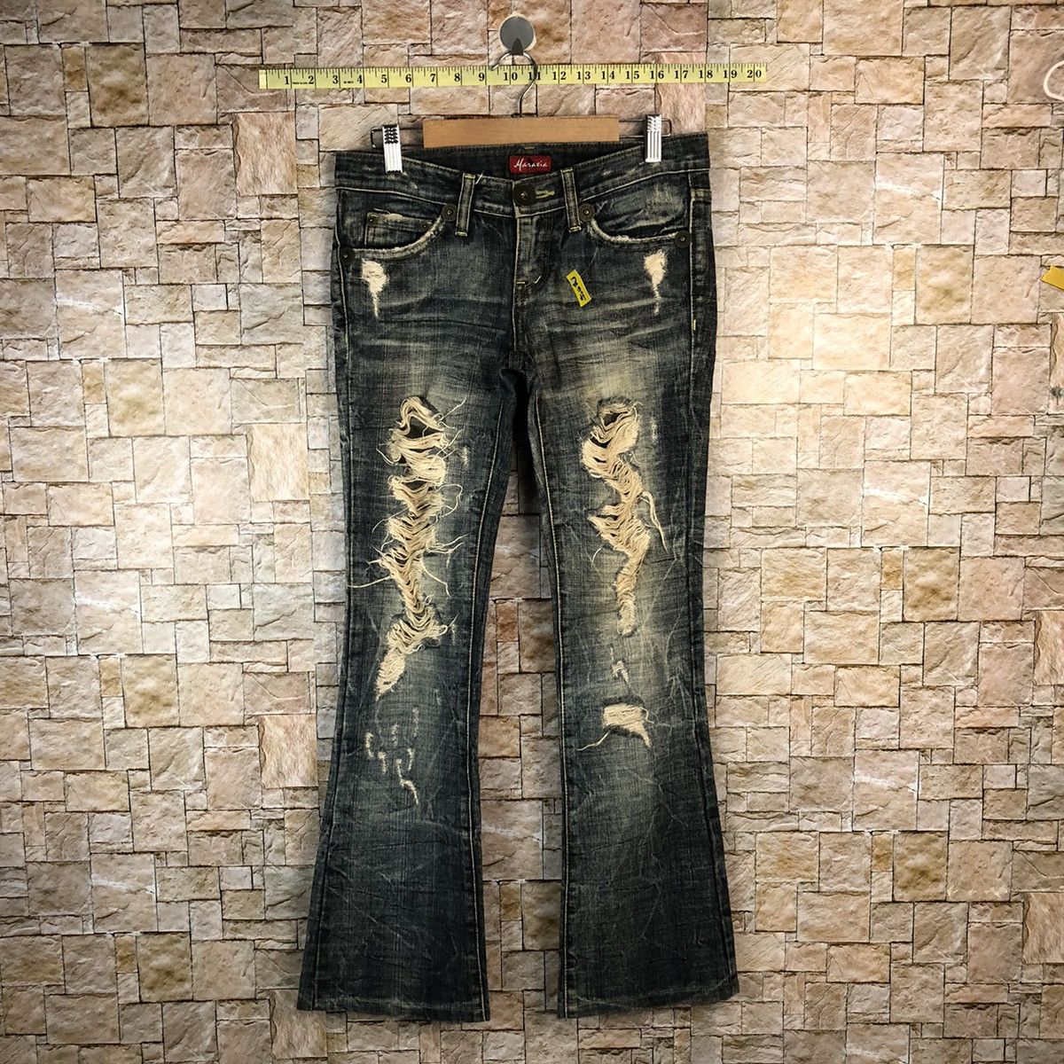 Japanese Brand Maraxia Black Distressed Denim Pants #A1015 Size 27" / US 4 / IT 40 - 1 Thumbnail