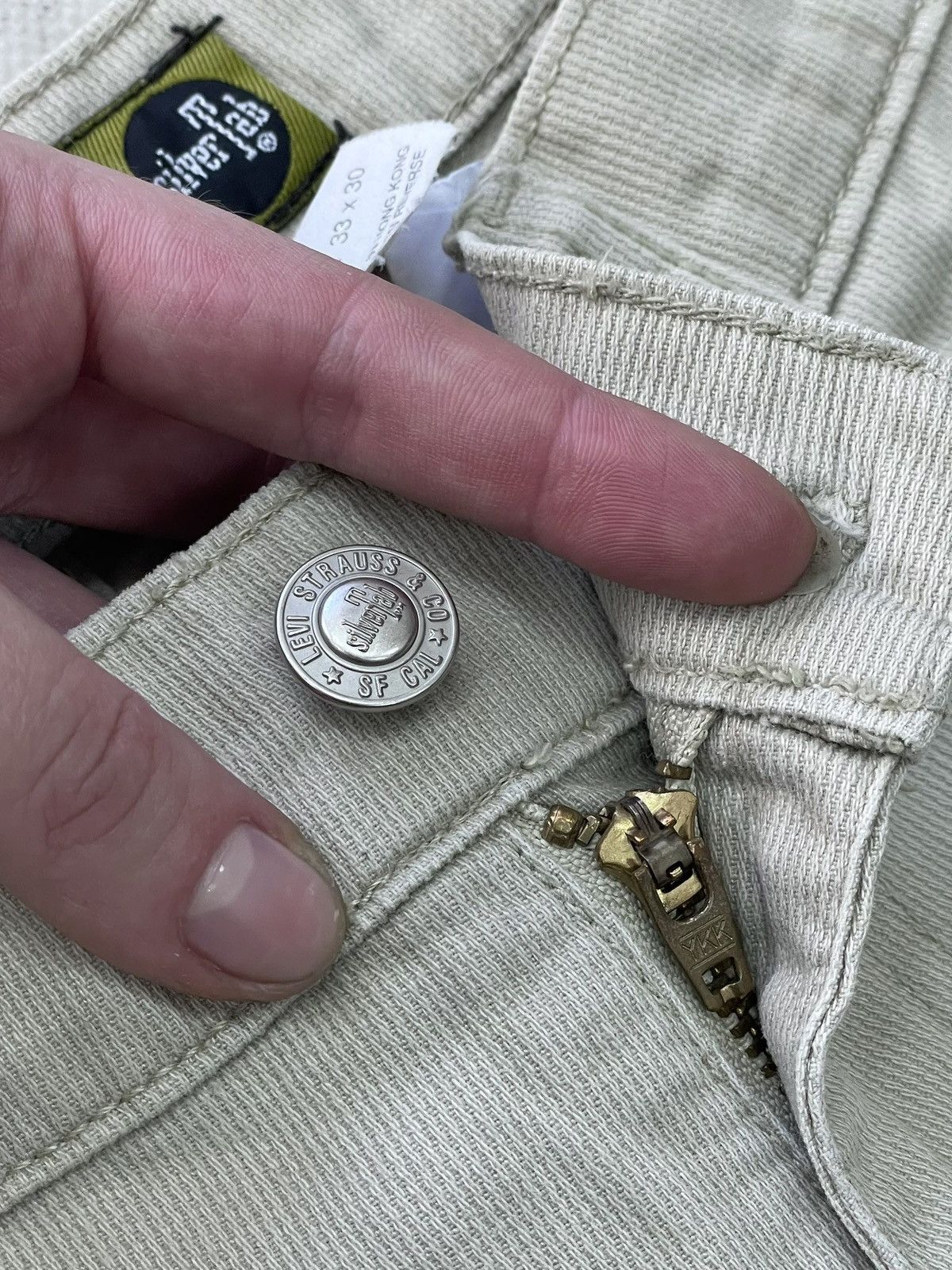 Levi's Levis cargo wide shorts cargo silver tab baggy khakis y2k Size US 33 - 4 Thumbnail