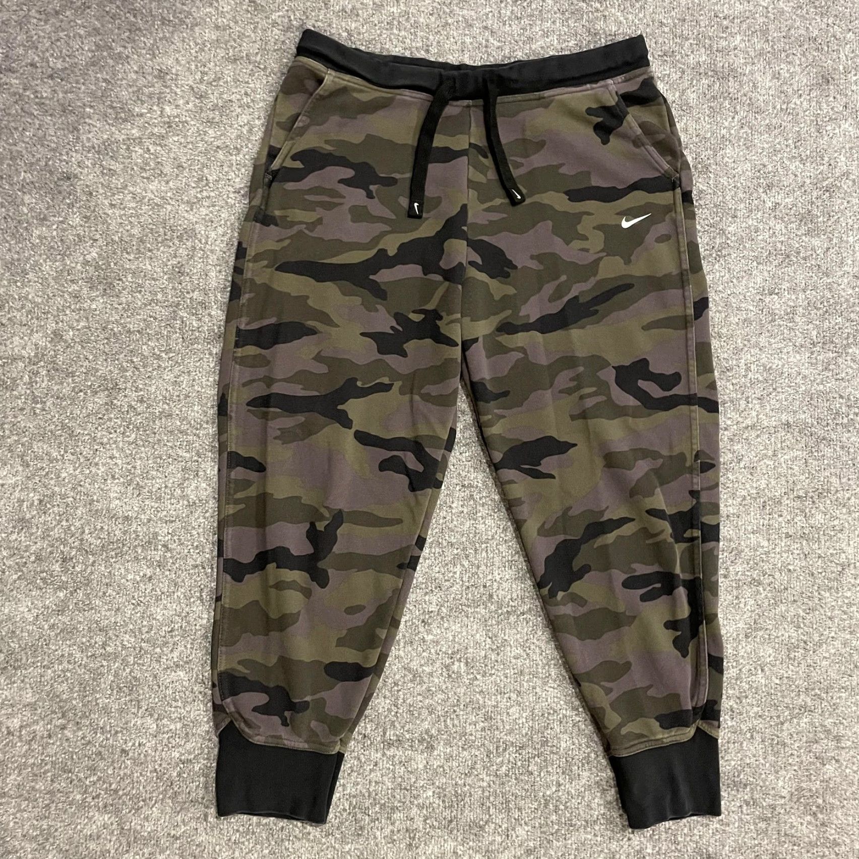 Nike VINTAGE Nike Dri-FIT French Terry Joggers Sweatpants Womens L Green Camo CZ1449 Size 36" / US 14 / IT 50 - 2 Thumbnail