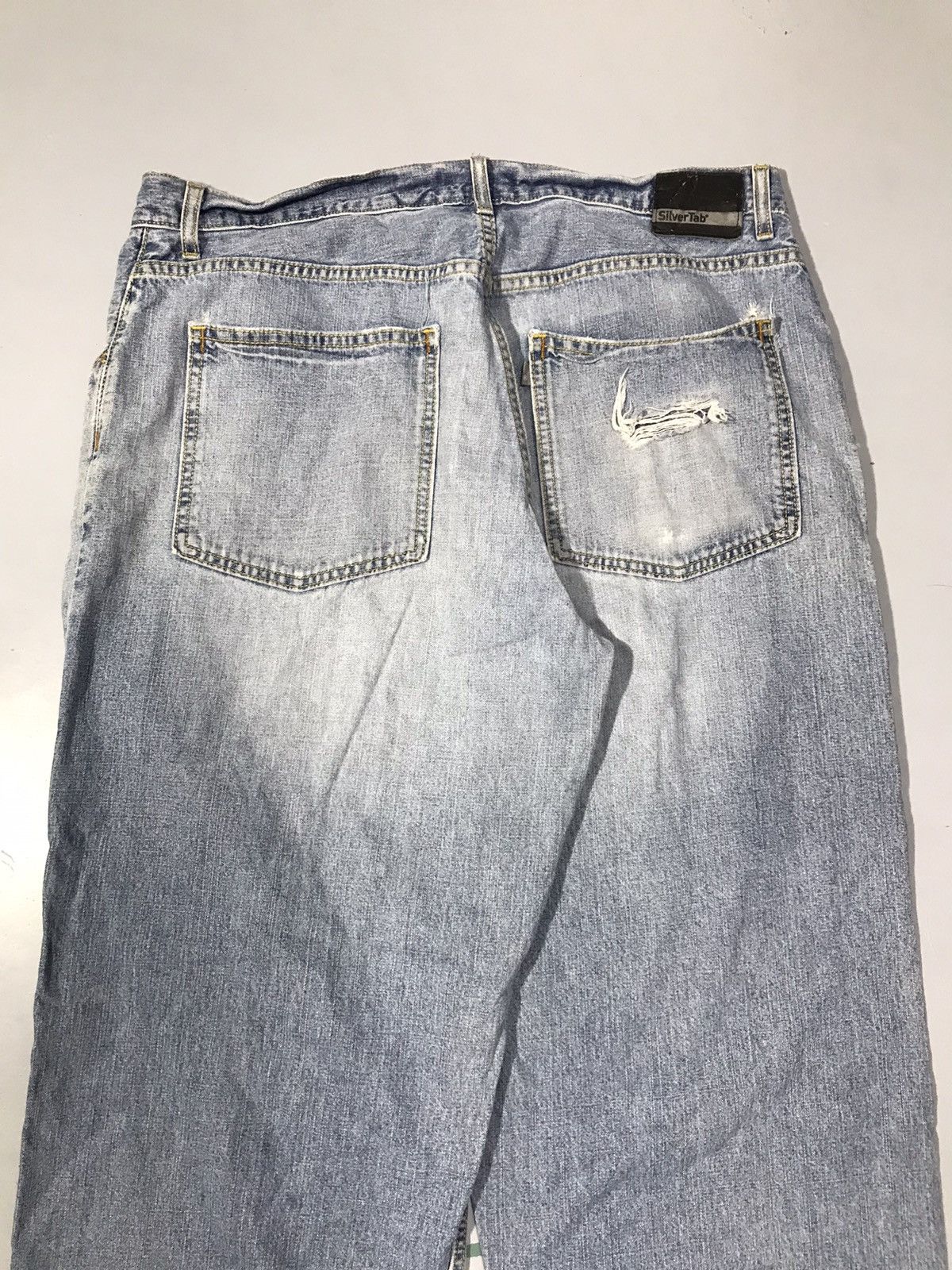 Levi's Vintage Levi’s silver tab baggy denim Size US 38 / EU 54 - 9 Thumbnail