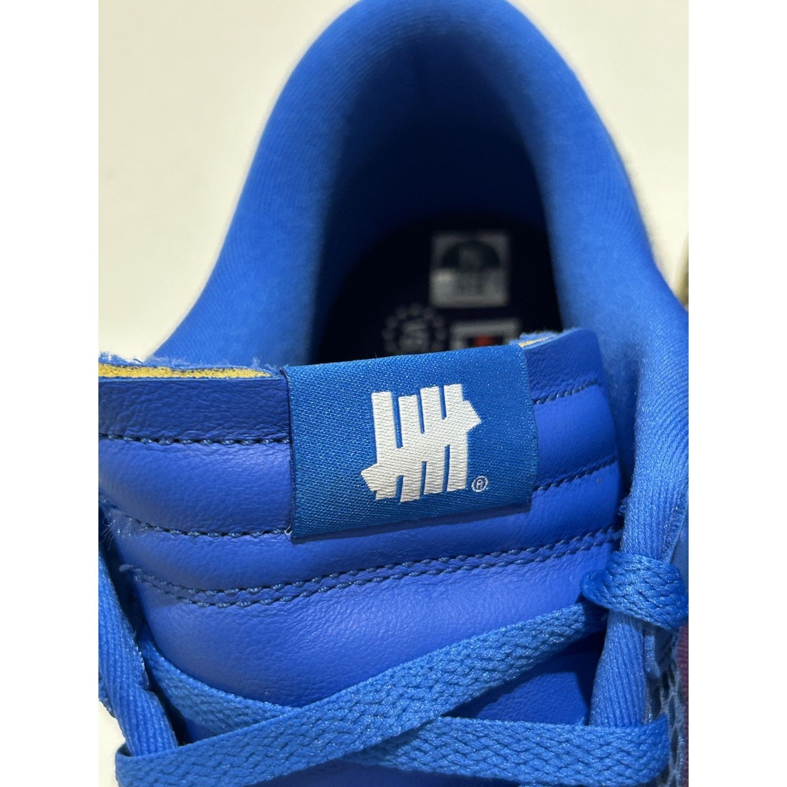 Nike NIKE DUNK LOW UNDEFEATED 5 ON IT SIZE 14 PREOWNED Size US 14 / EU 47 - 3 Thumbnail