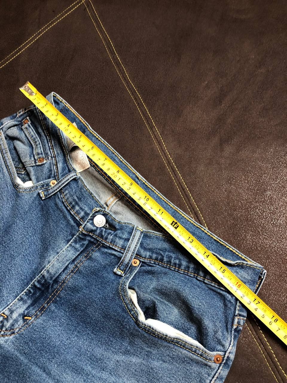 Levi's Levi's 514 jeans in a blue wash, size W36 L32 Size US 36 / EU 52 - 9 Thumbnail