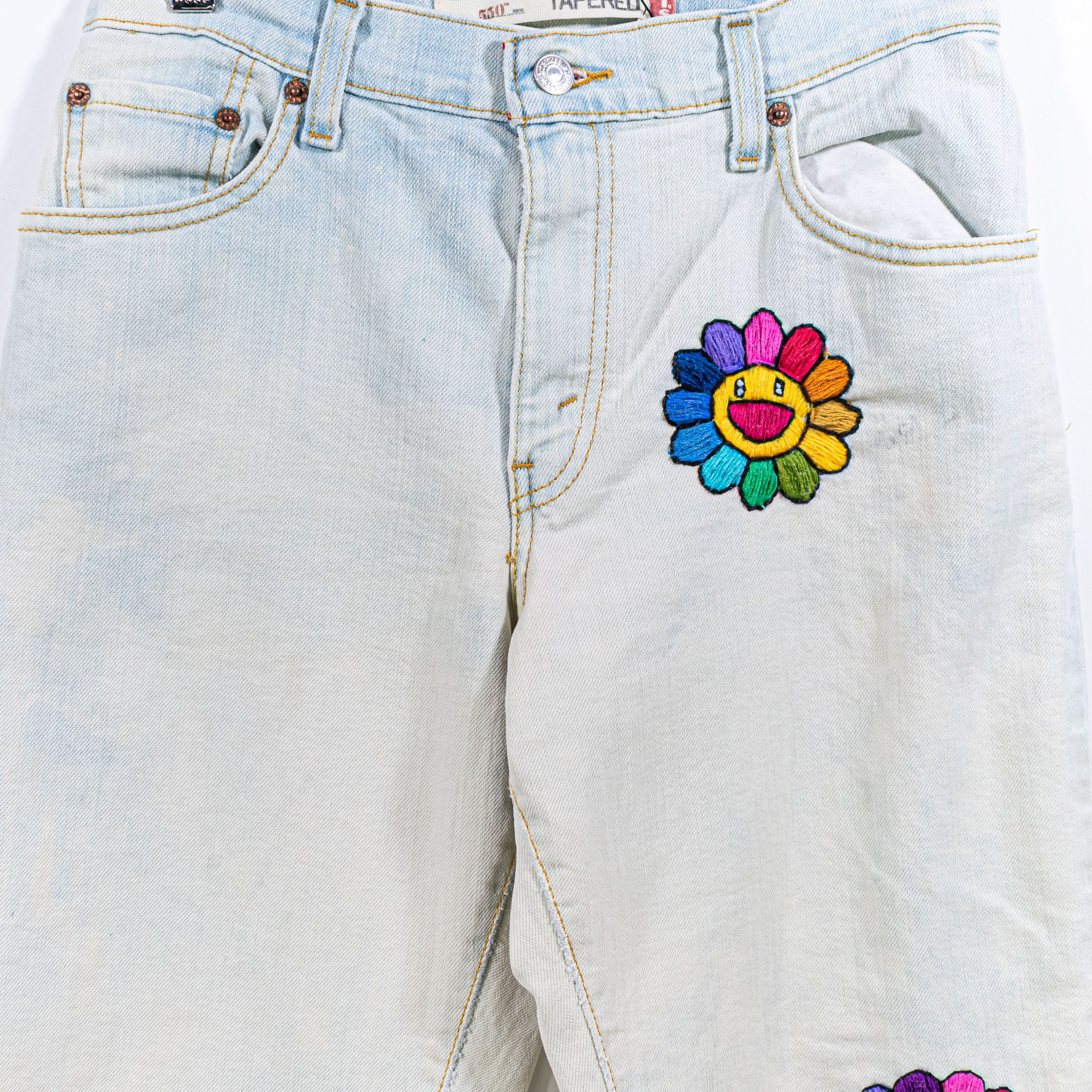 Levi's Levis 550 Relaxed Tapered Jeans Custom Embroidered Flower Size 29" - 12 Thumbnail