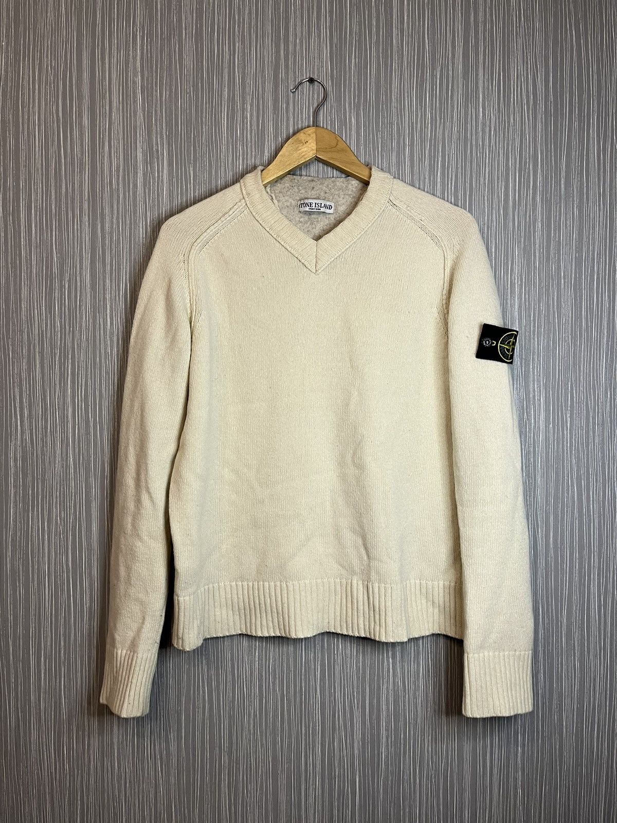 image of Stone Island Sweater Vintage in White, Men's (Size Medium)