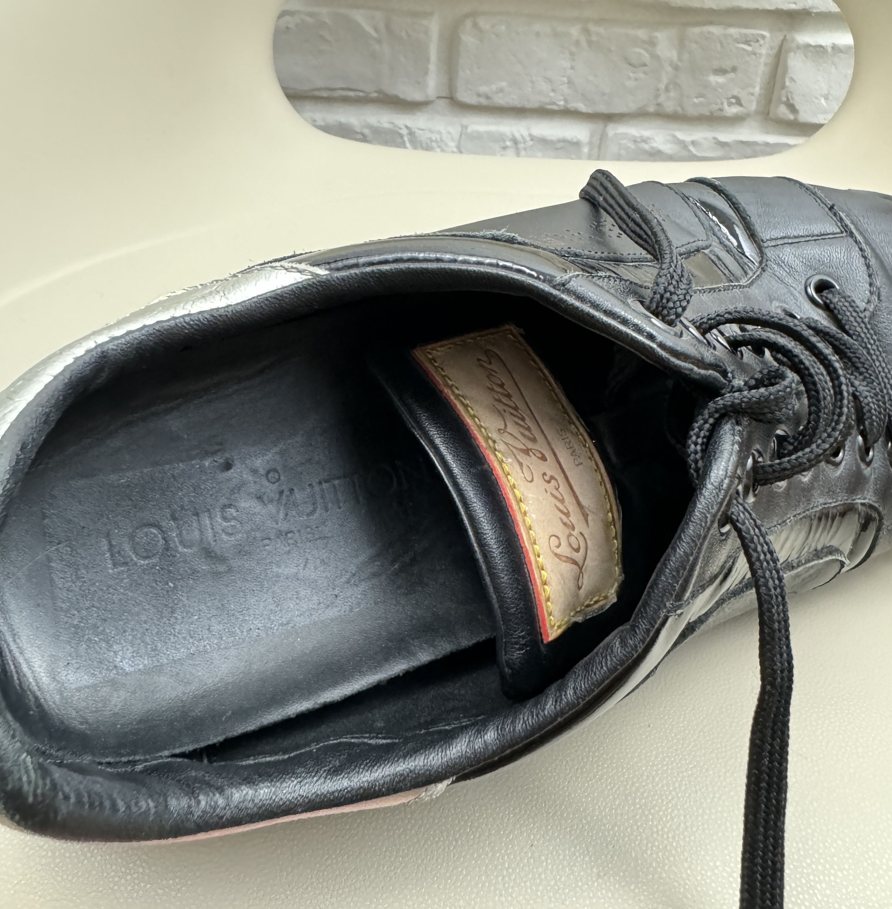 Louis Vuitton Louis Vuitton Clipper Leather Sneakers Logo Low Top Size 42 Size US 9 / EU 42 - 10 Thumbnail