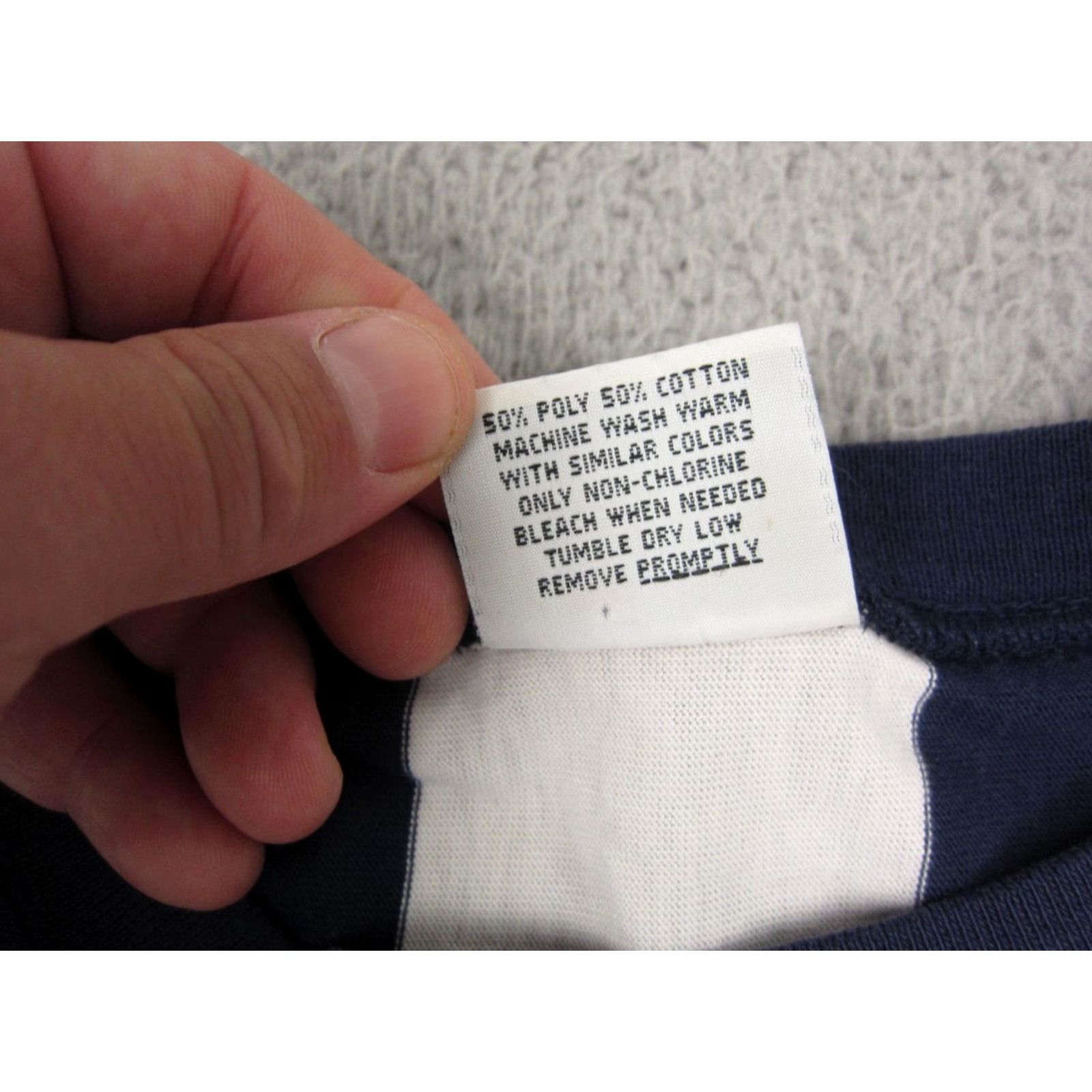 Vintage Vintage Class 955 Shirt Adult Medium Blue White Striped Casual Mens Made in USA Size US M / EU 48-50 / 2 - 5 Thumbnail